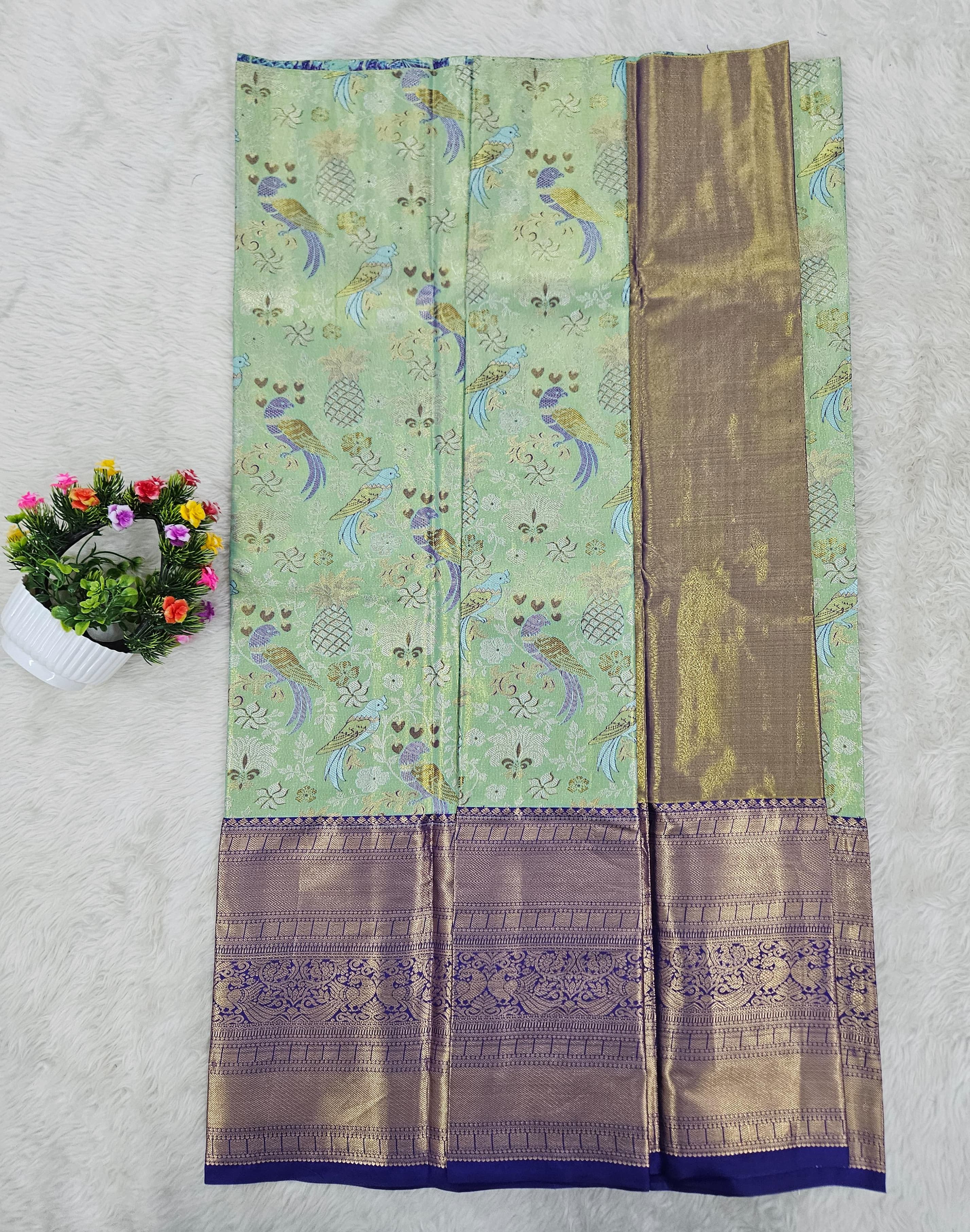 (5–10 Year) Lehenga – Unstitched (Blouse + Material)