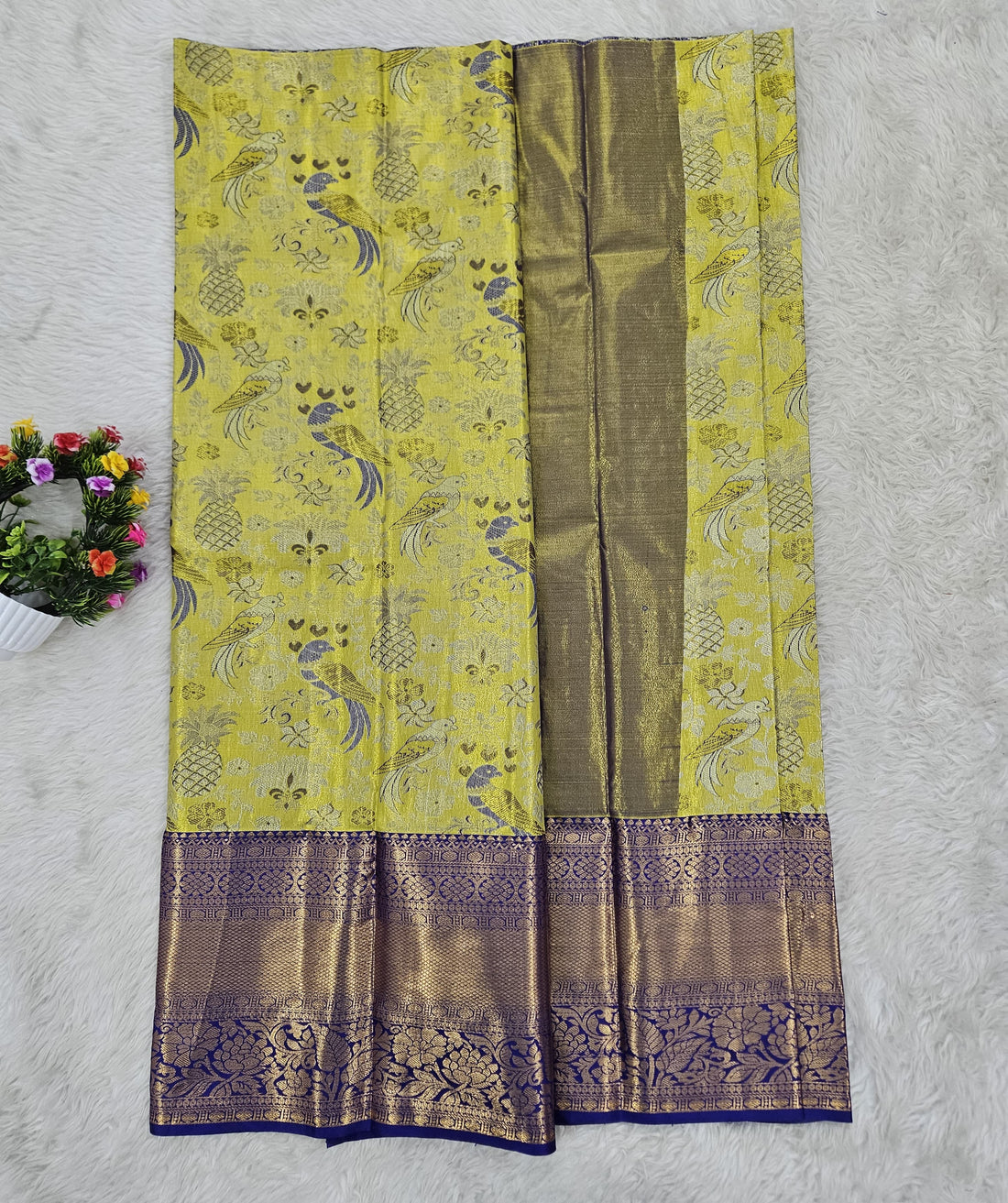 (5–10 Year) Lehenga – Unstitched (Blouse + Material)