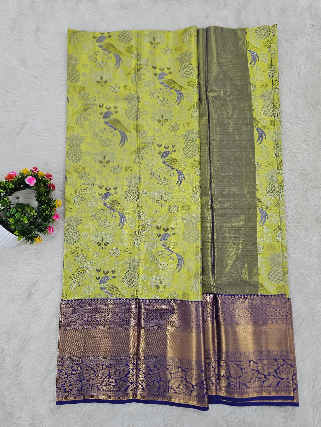 (5–10 Year) Lehenga – Unstitched (Blouse + Material)