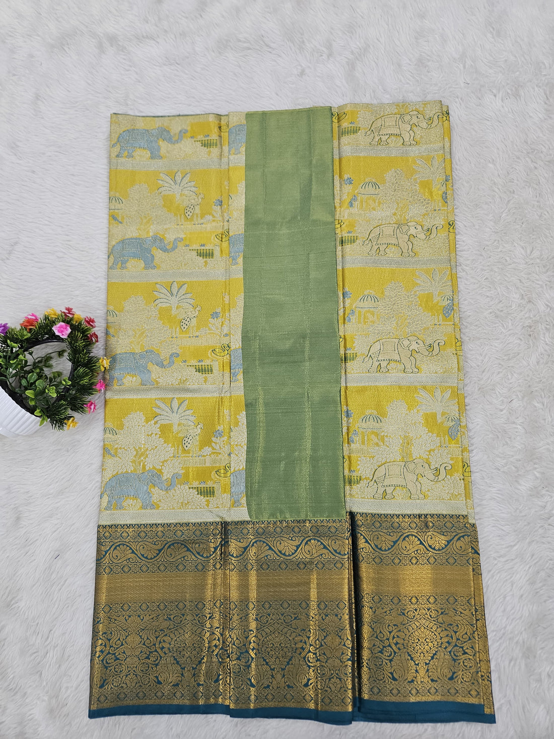 (5–10 Year) Lehenga – Unstitched (Blouse + Material)