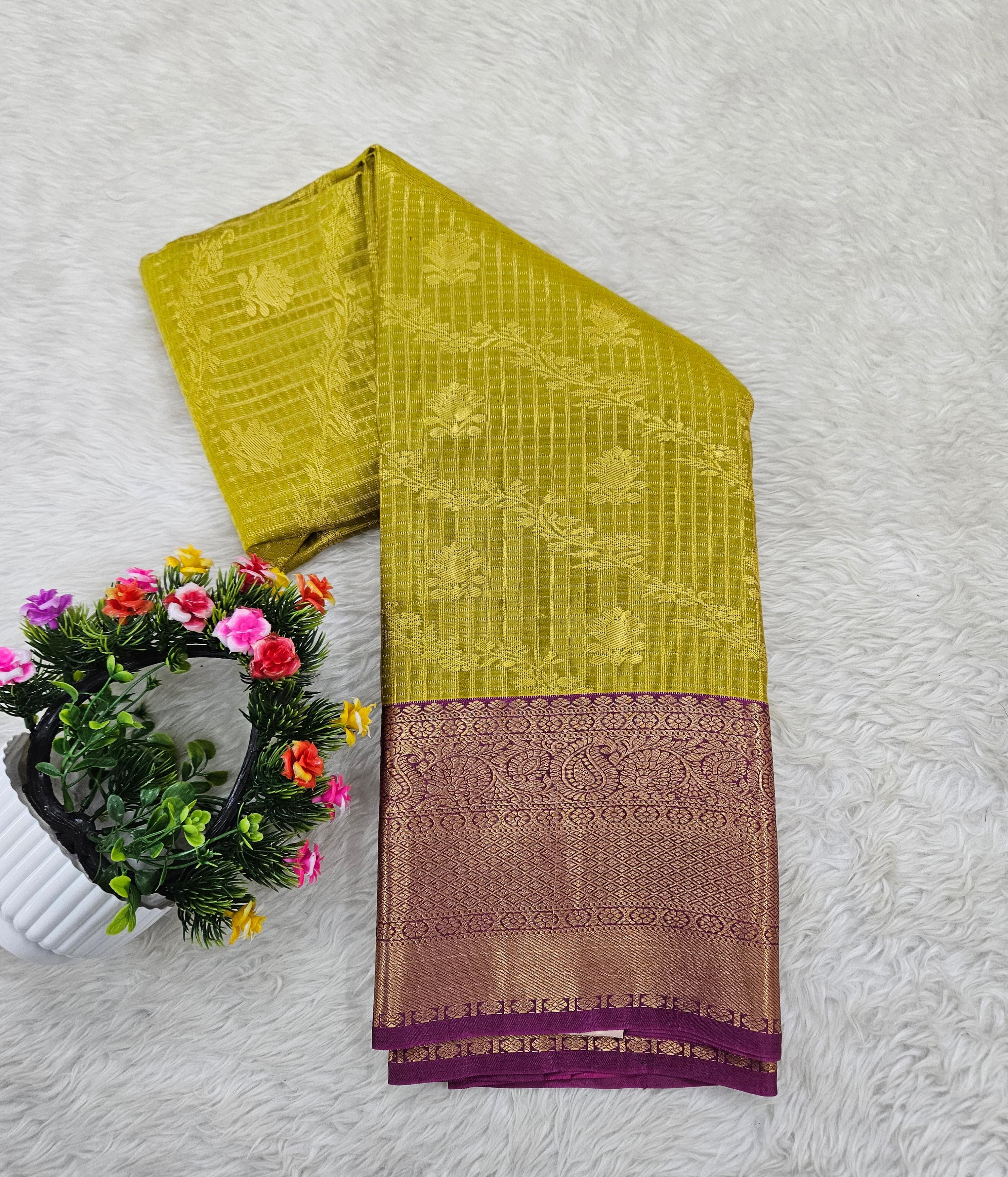 Semi kanchipattu saree