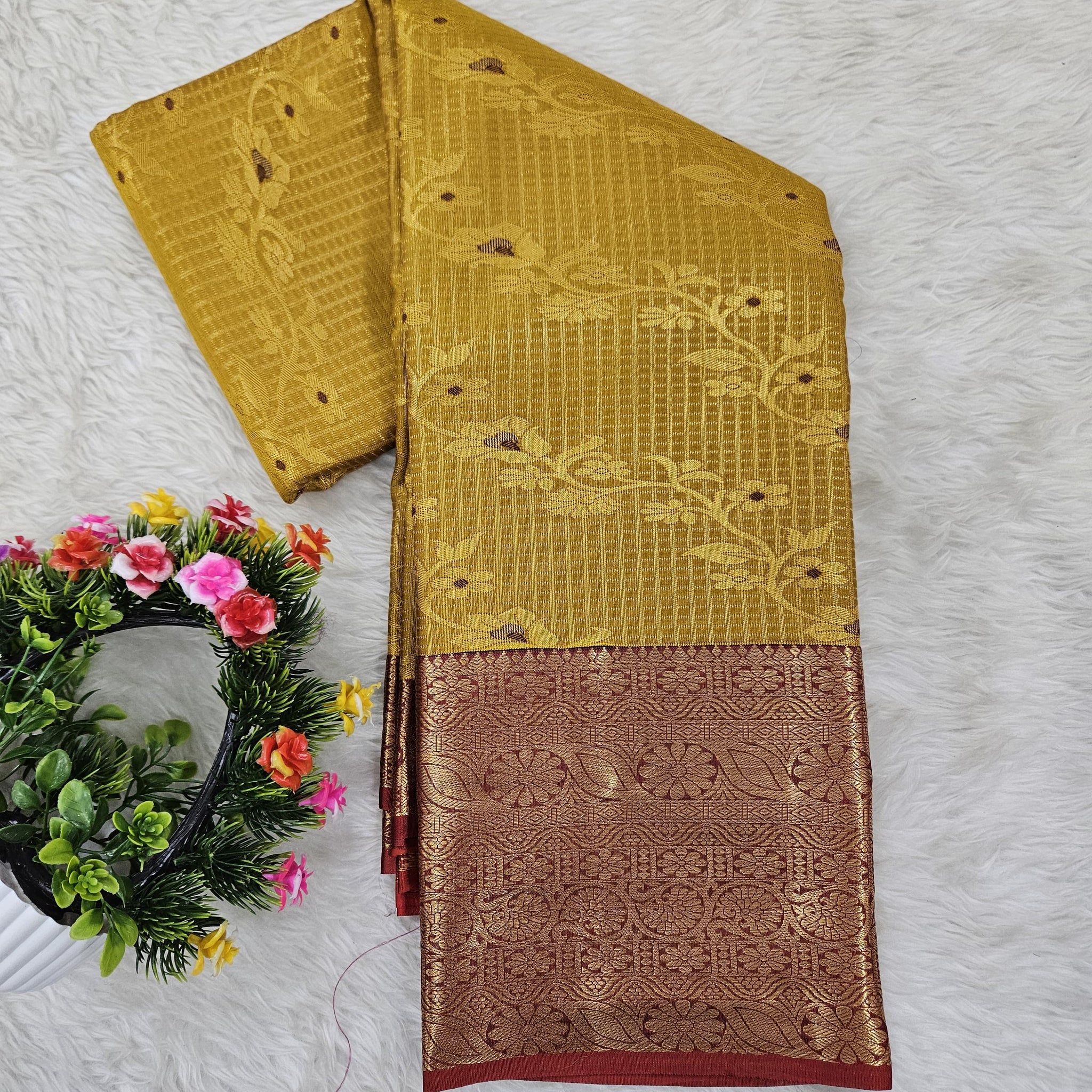 Semi kanchipattu saree