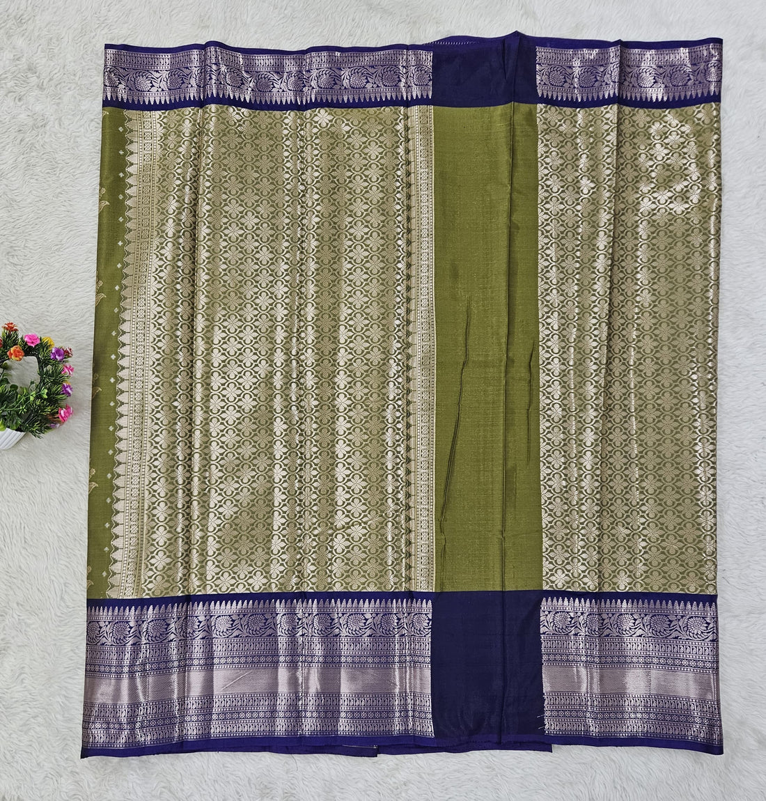 Banarasi saree