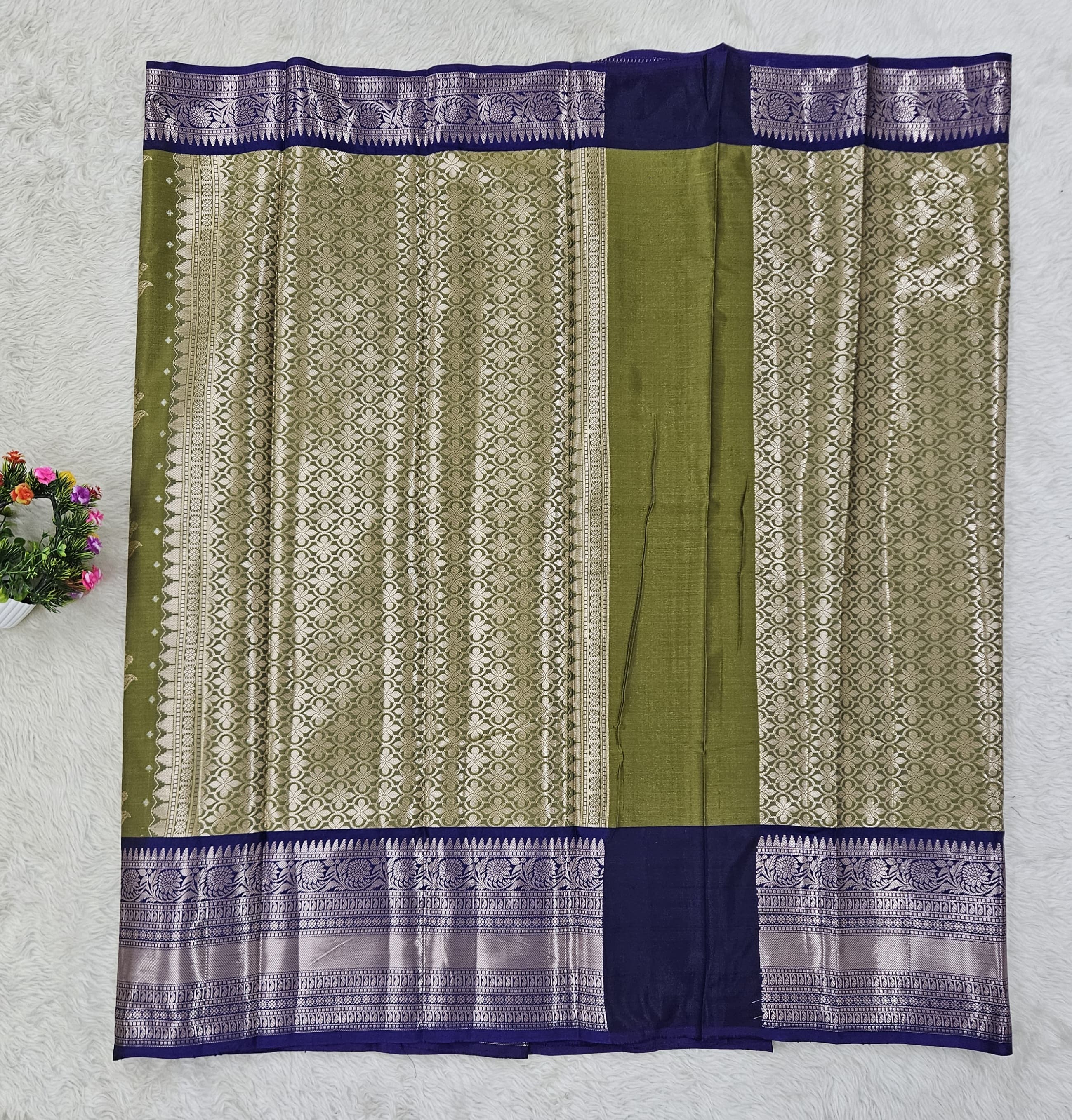 Banarasi saree