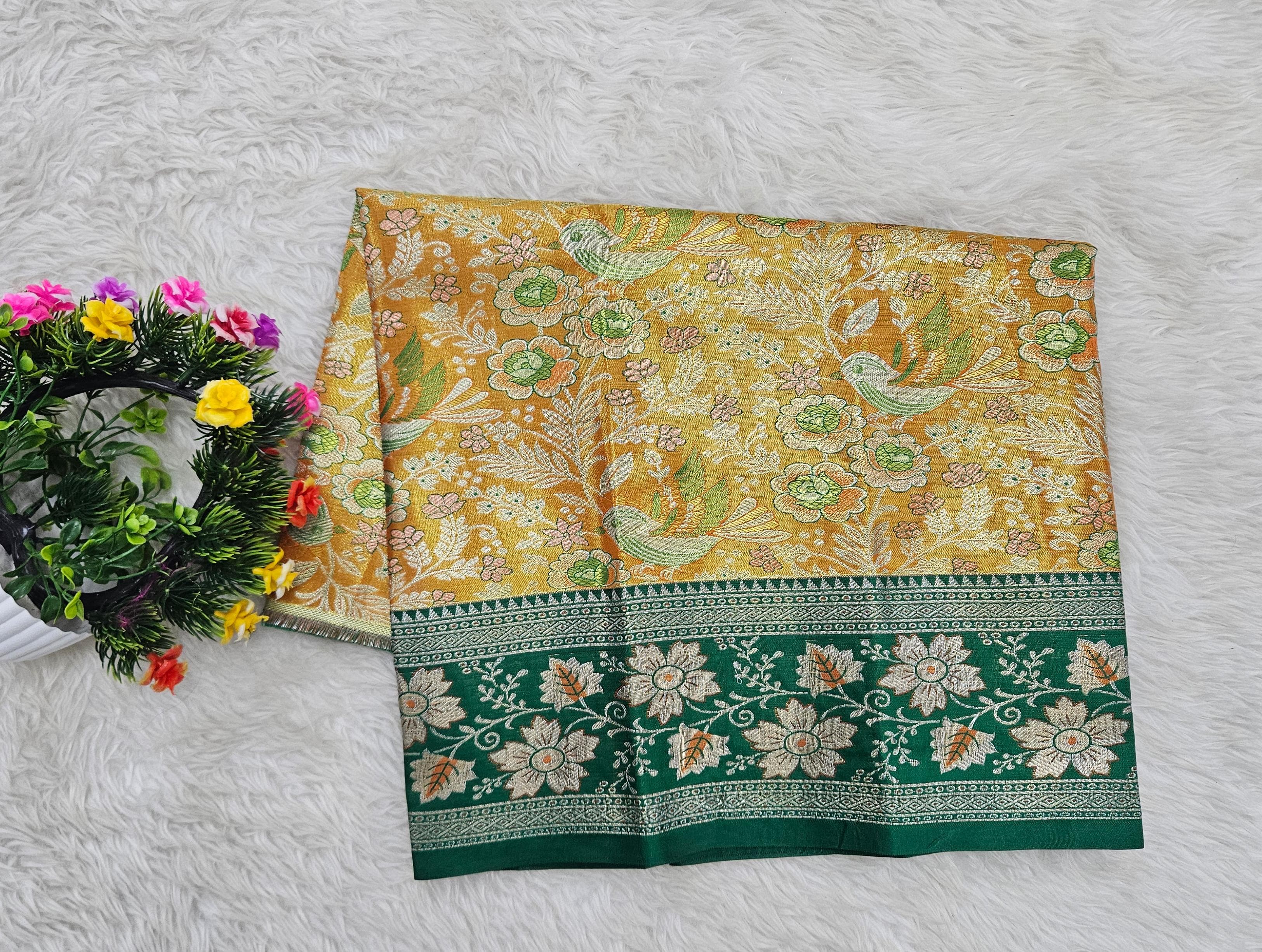 (0–1 Year) Lehenga – Unstitched (Blouse + Material)