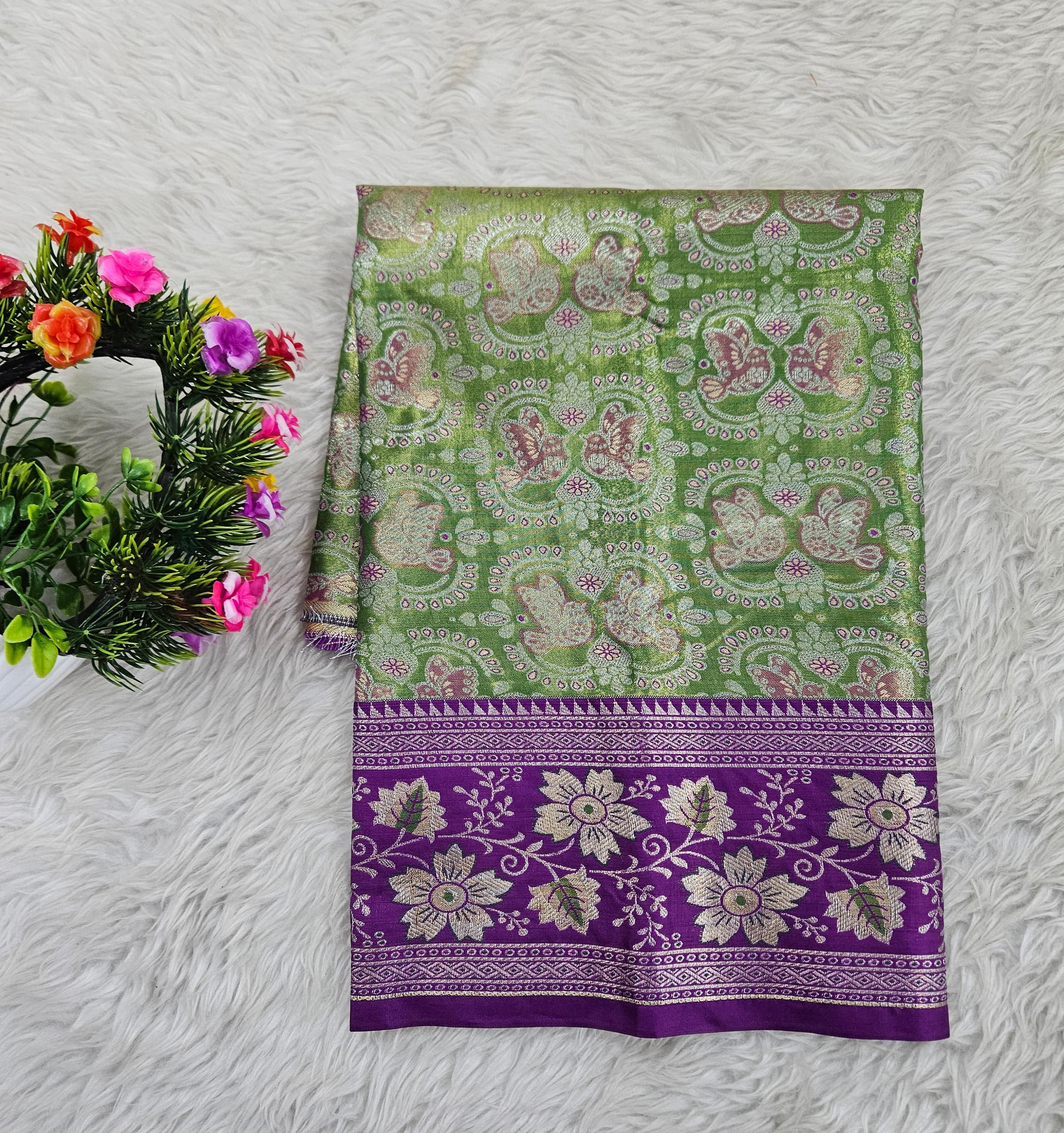 (0–1 Year) Lehenga – Unstitched (Blouse + Material)