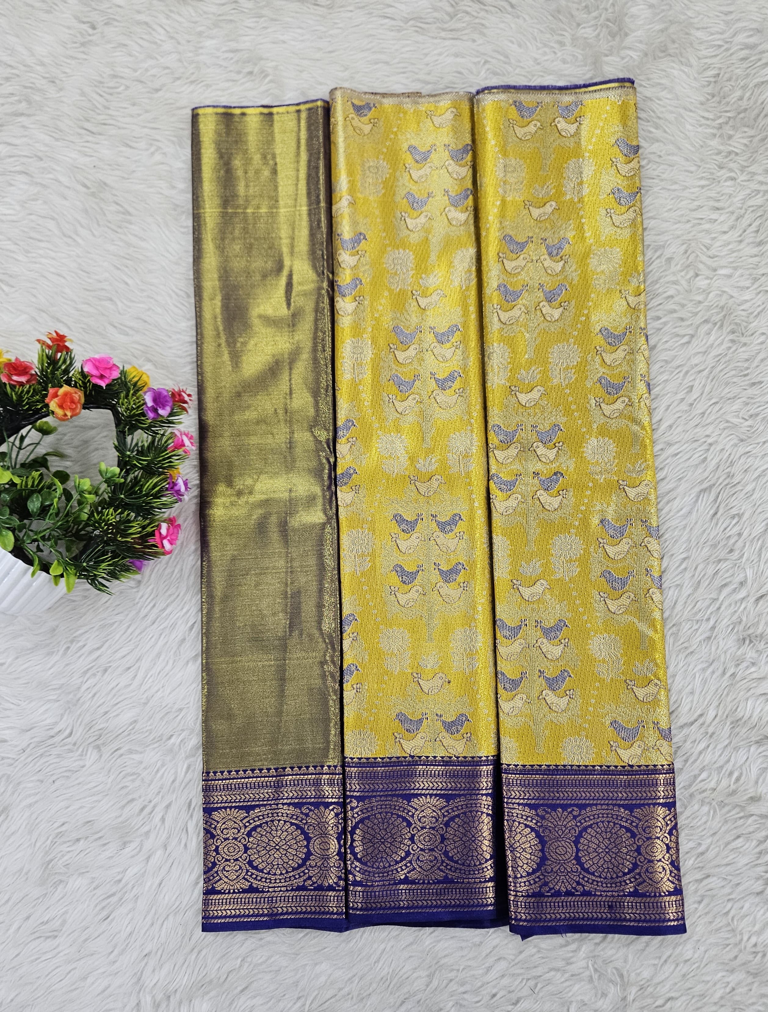 (0–1 Year) Lehenga – Unstitched (Blouse + Material)