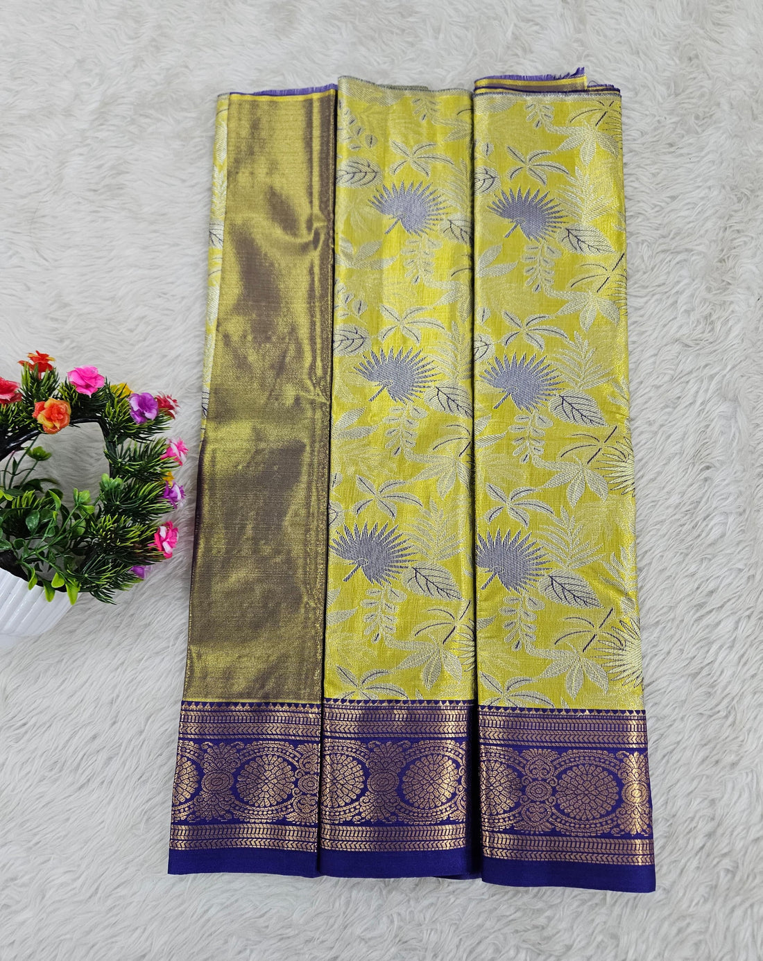 (0–1 Year) Lehenga – Unstitched (Blouse + Material)