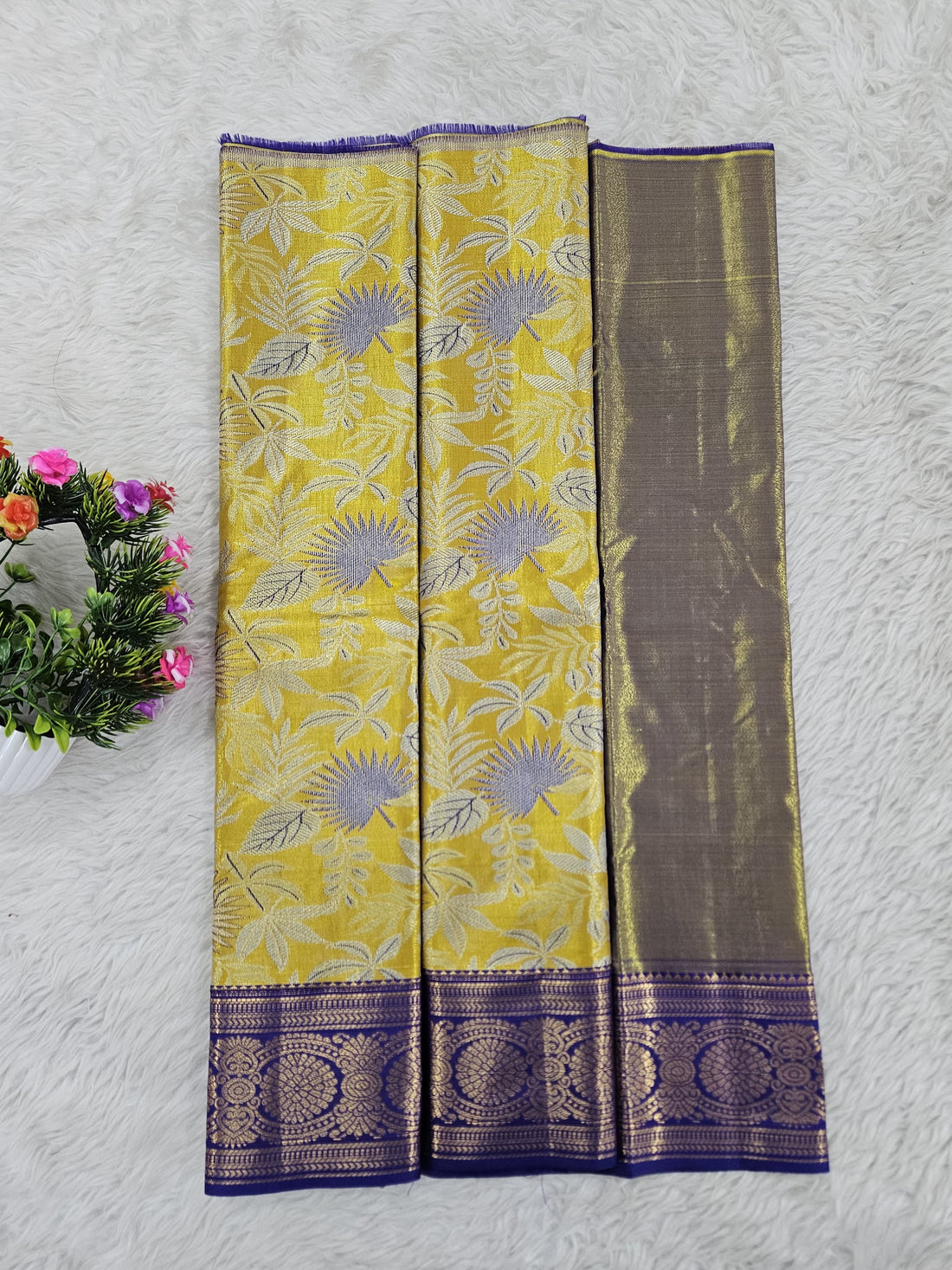 (0–1 Year) Lehenga – Unstitched (Blouse + Material)