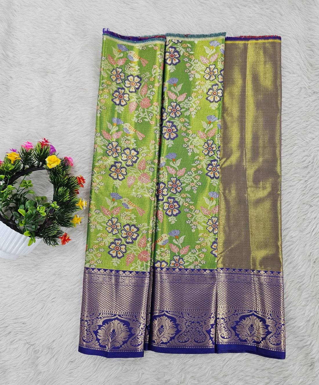 (0–1 Year) Lehenga – Unstitched (Blouse + Material)