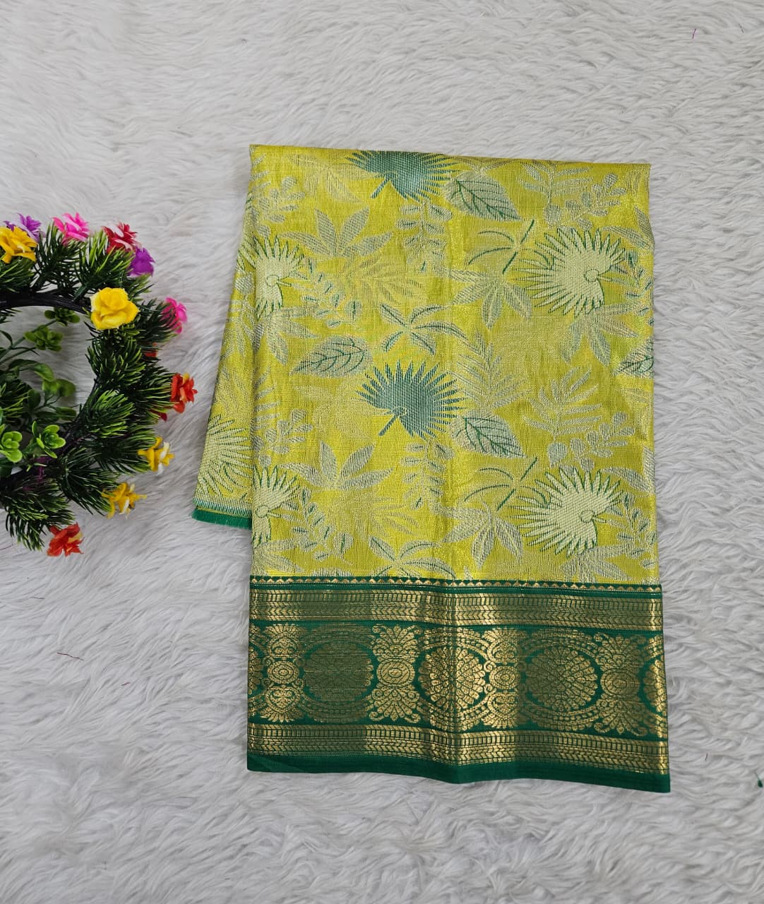 (0–1 Year) Lehenga – Unstitched (Blouse + Material)