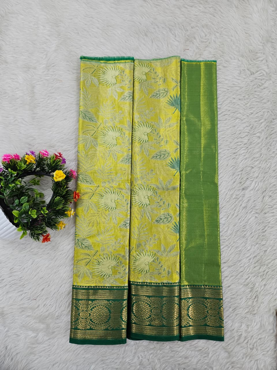 (0–1 Year) Lehenga – Unstitched (Blouse + Material)