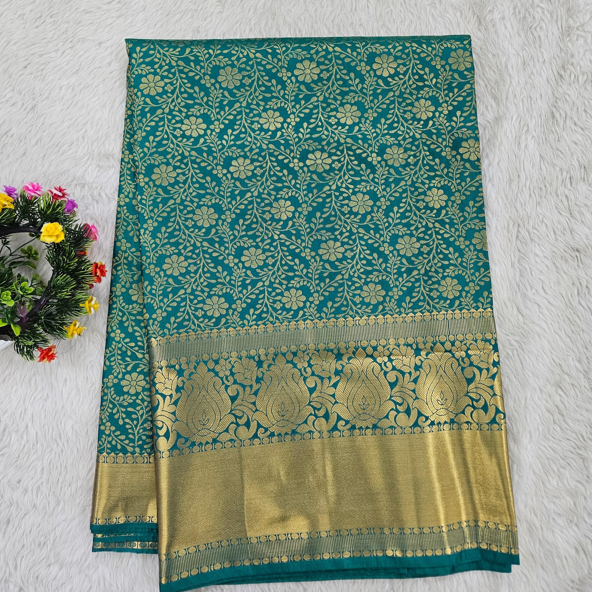 Semi kanchipattu saree