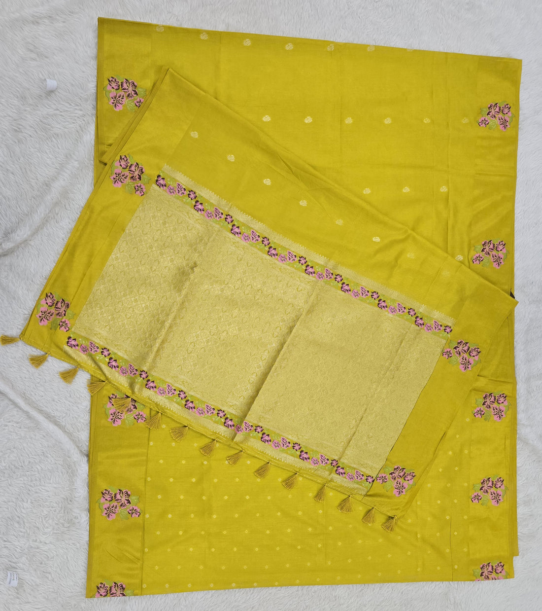 Banarasi saree