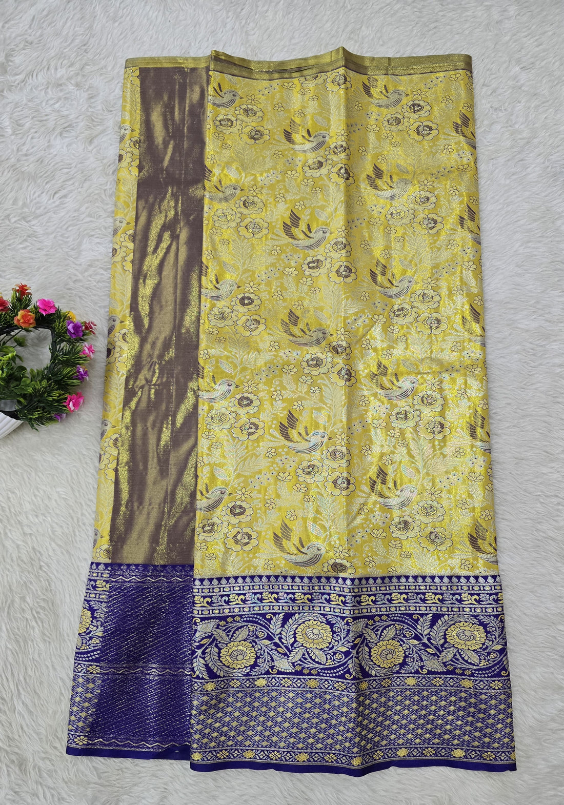 (5–10 Year) Lehenga – Unstitched (Blouse + Material)