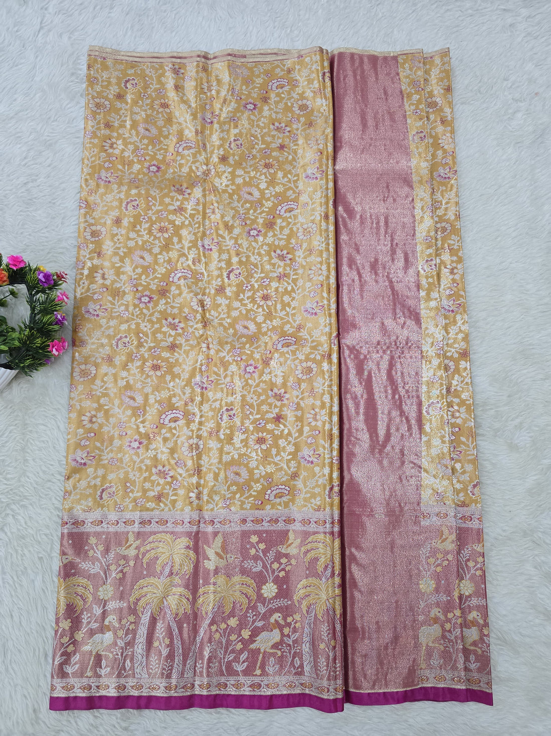 (5–10 Year) Lehenga – Unstitched (Blouse + Material)