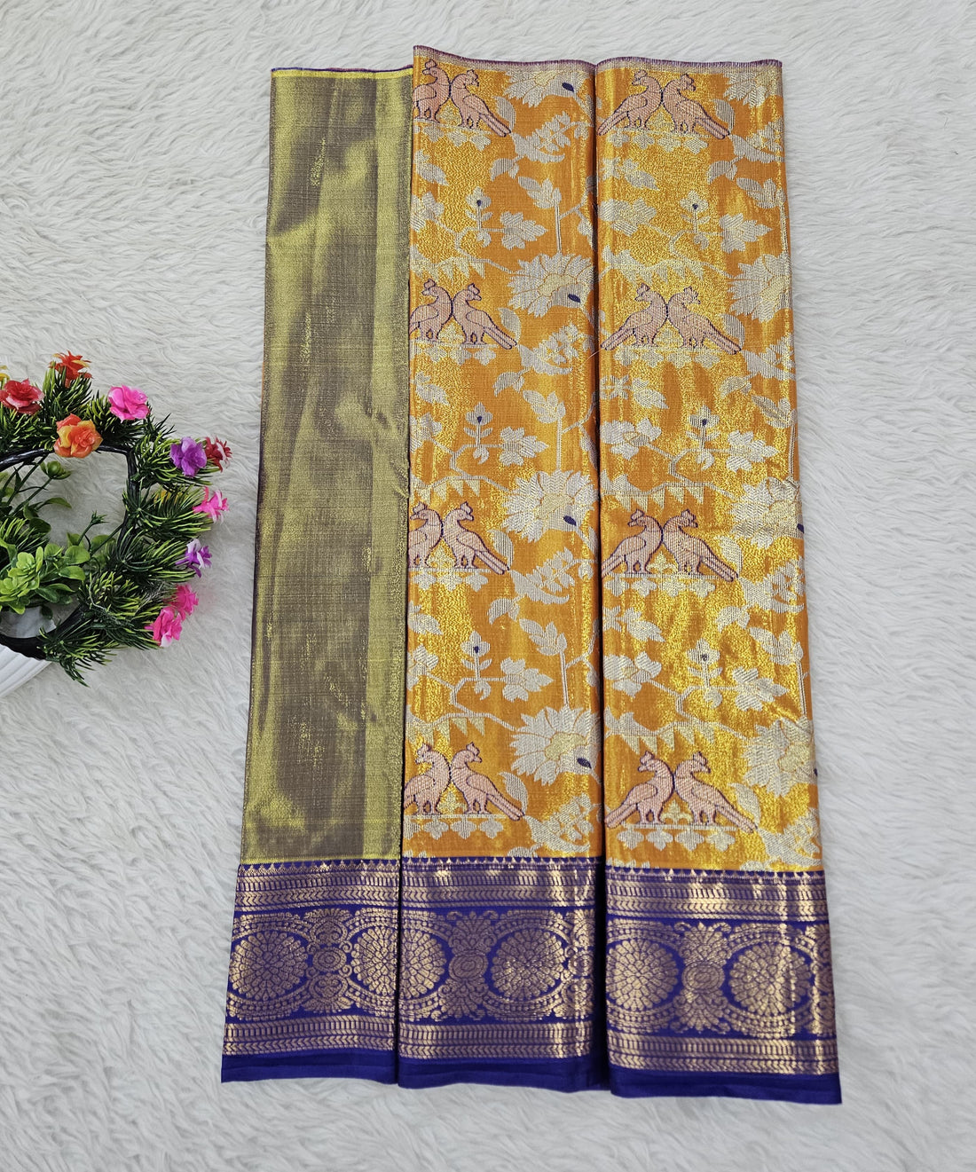 (0–1 Year) Lehenga – Unstitched (Blouse + Material)