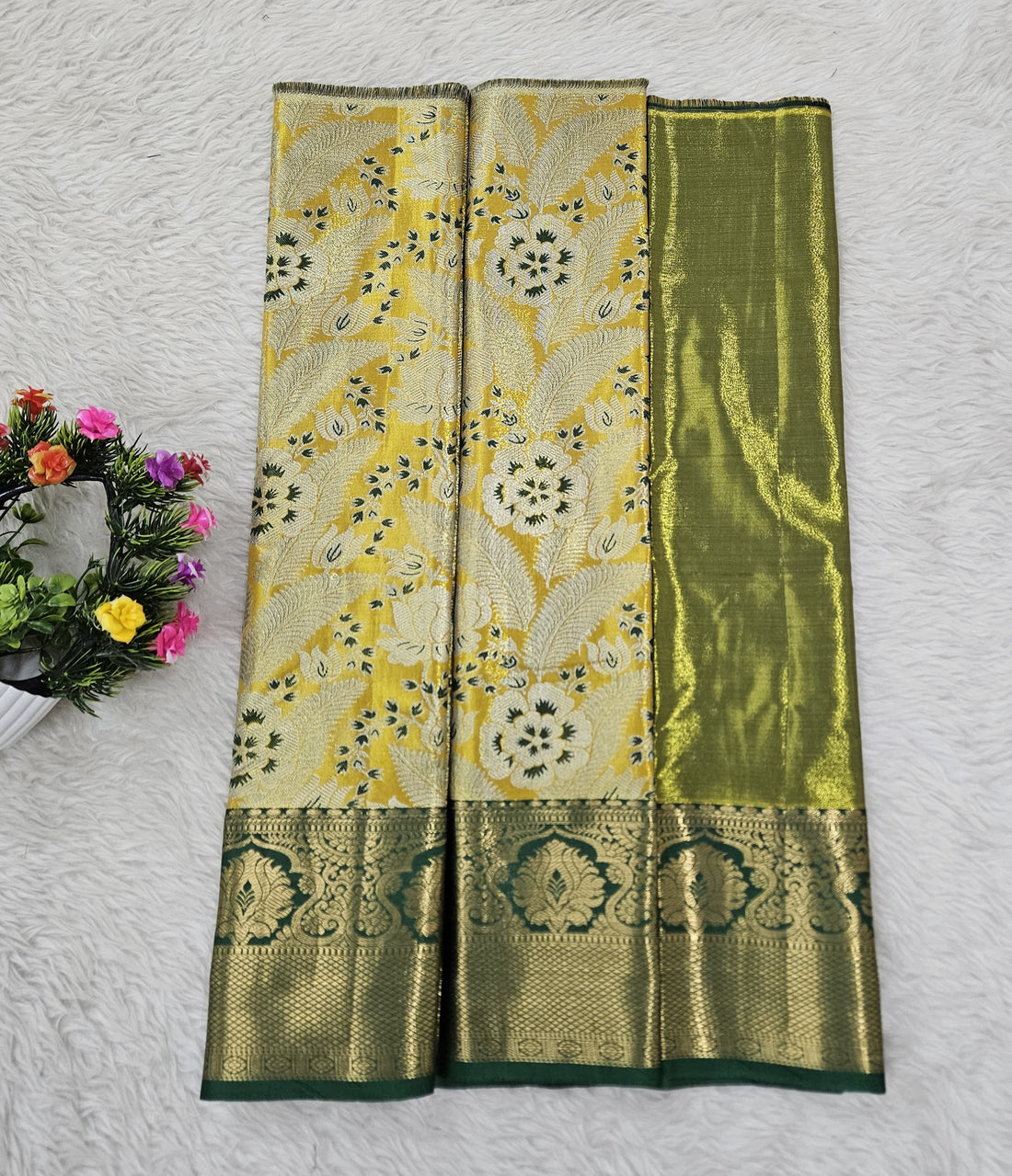 (0–1 Year) Lehenga – Unstitched (Blouse + Material)