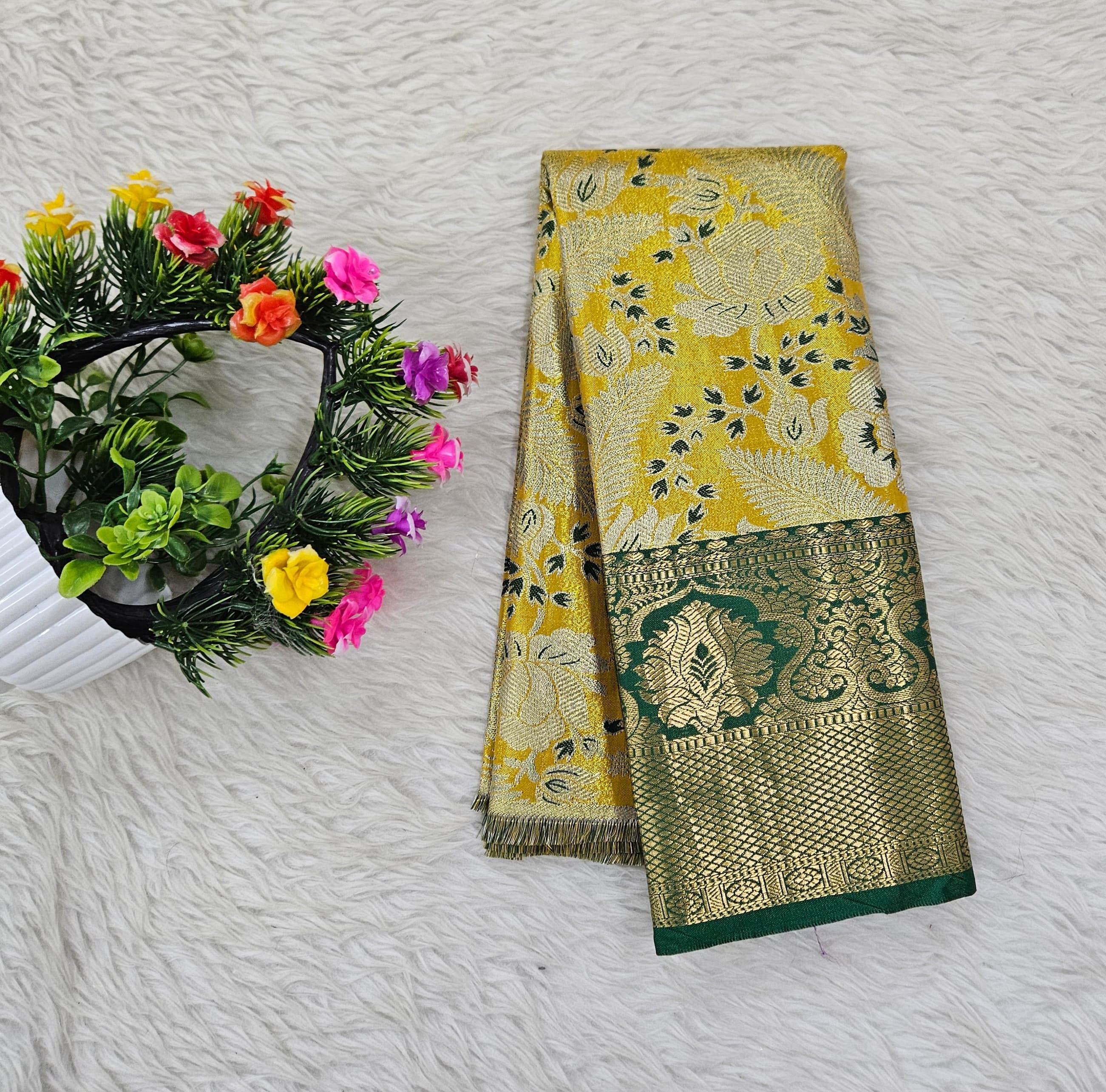 (0–1 Year) Lehenga – Unstitched (Blouse + Material)