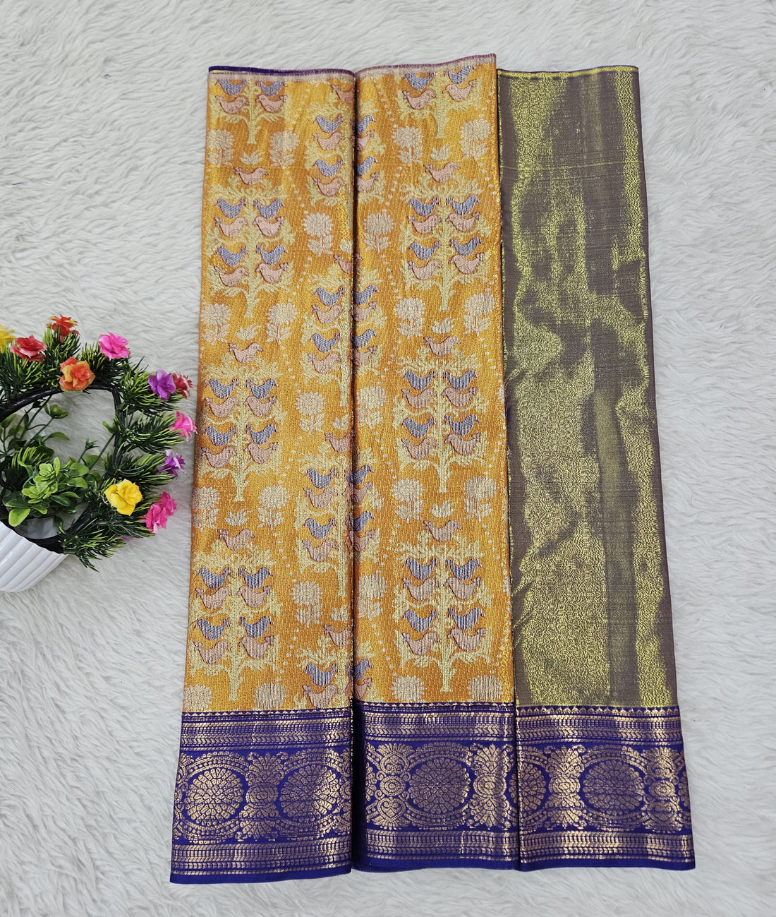 (0–1 Year) Lehenga – Unstitched (Blouse + Material)