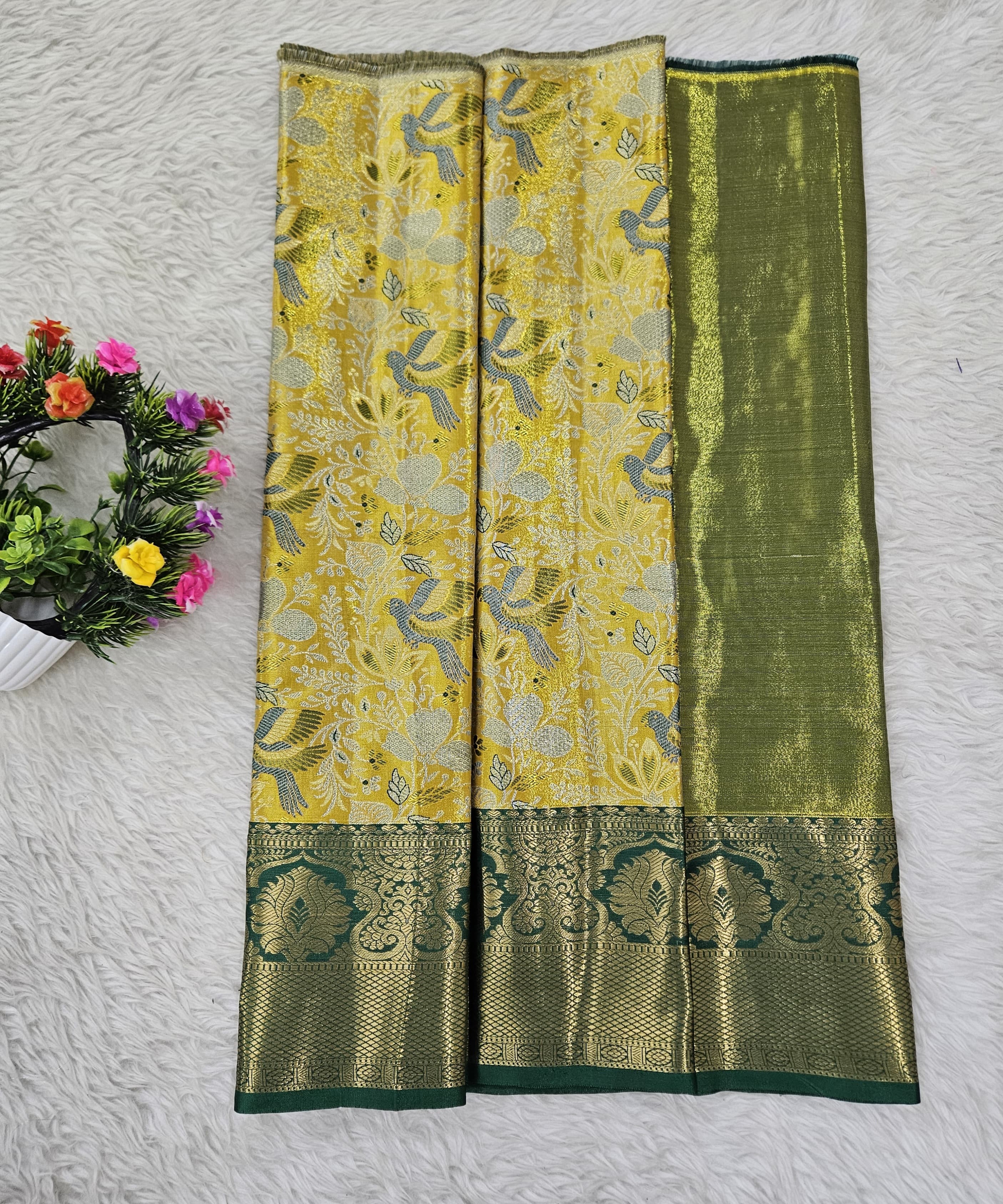 (0–1 Year) Lehenga – Unstitched (Blouse + Material)