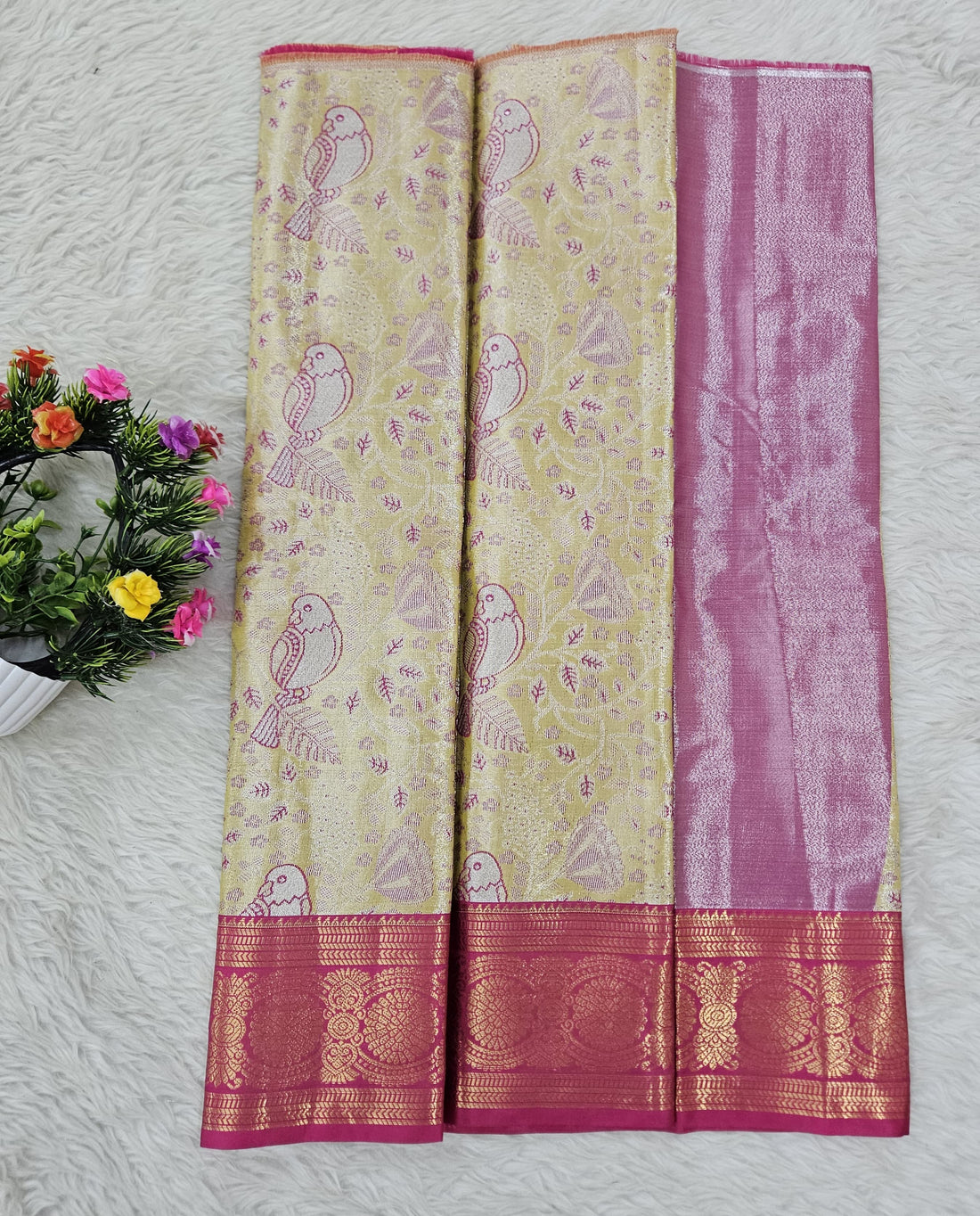 (0–1 Year) Lehenga – Unstitched (Blouse + Material)