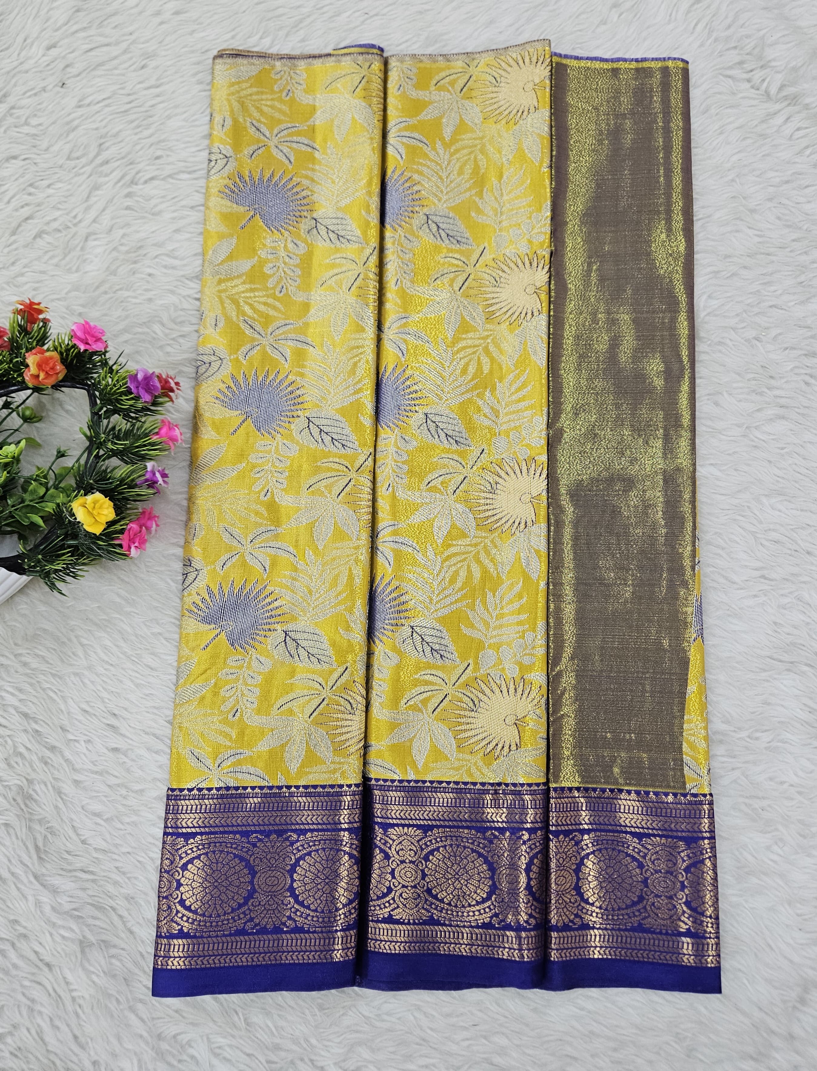 (0–1 Year) Lehenga – Unstitched (Blouse + Material)