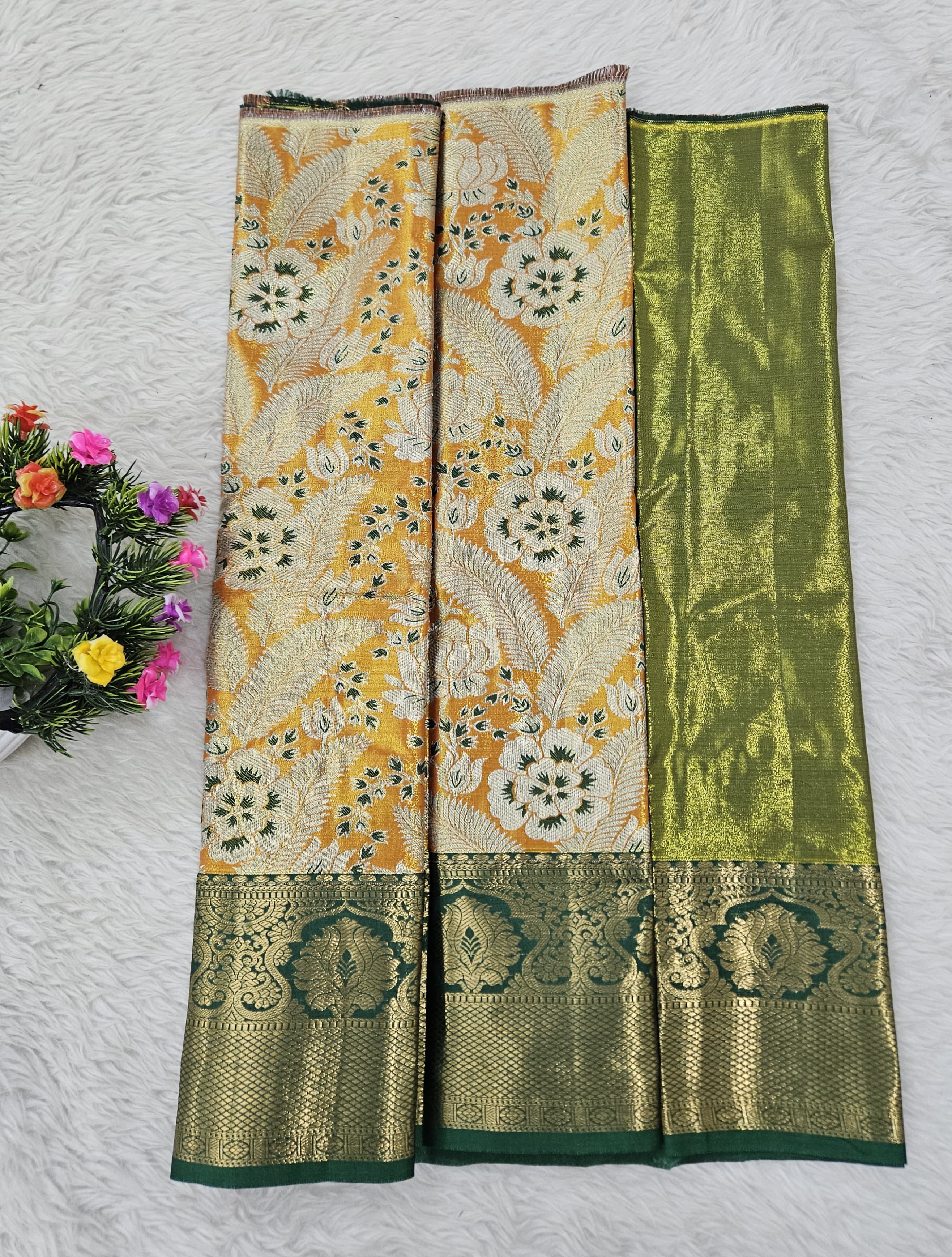 (0–1 Year) Lehenga – Unstitched (Blouse + Material)