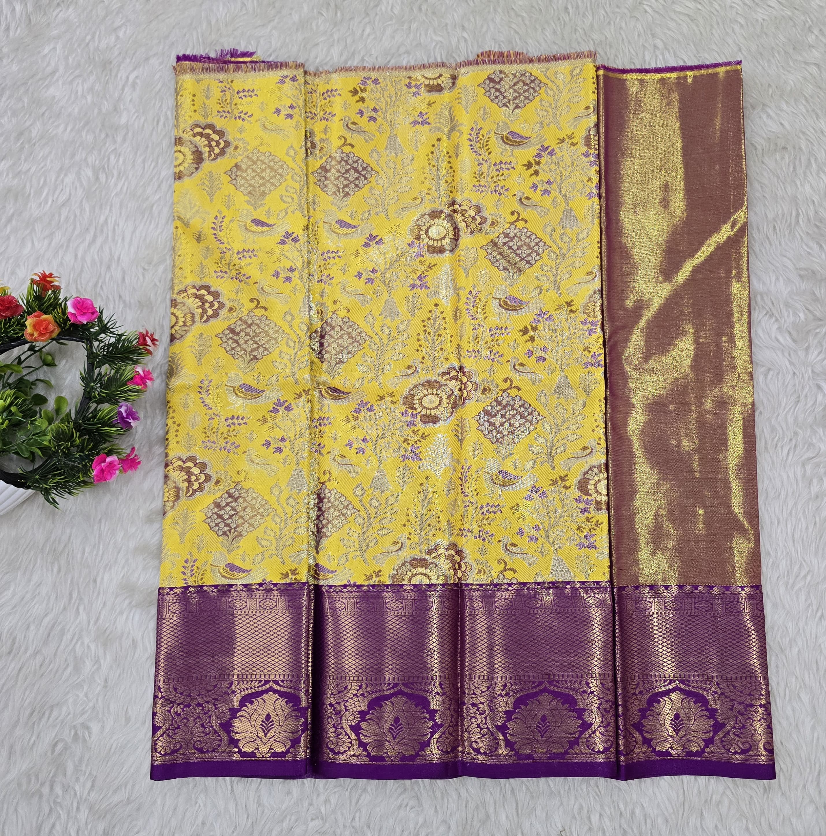 (0–1 Year) Lehenga – Unstitched (Blouse + Material)
