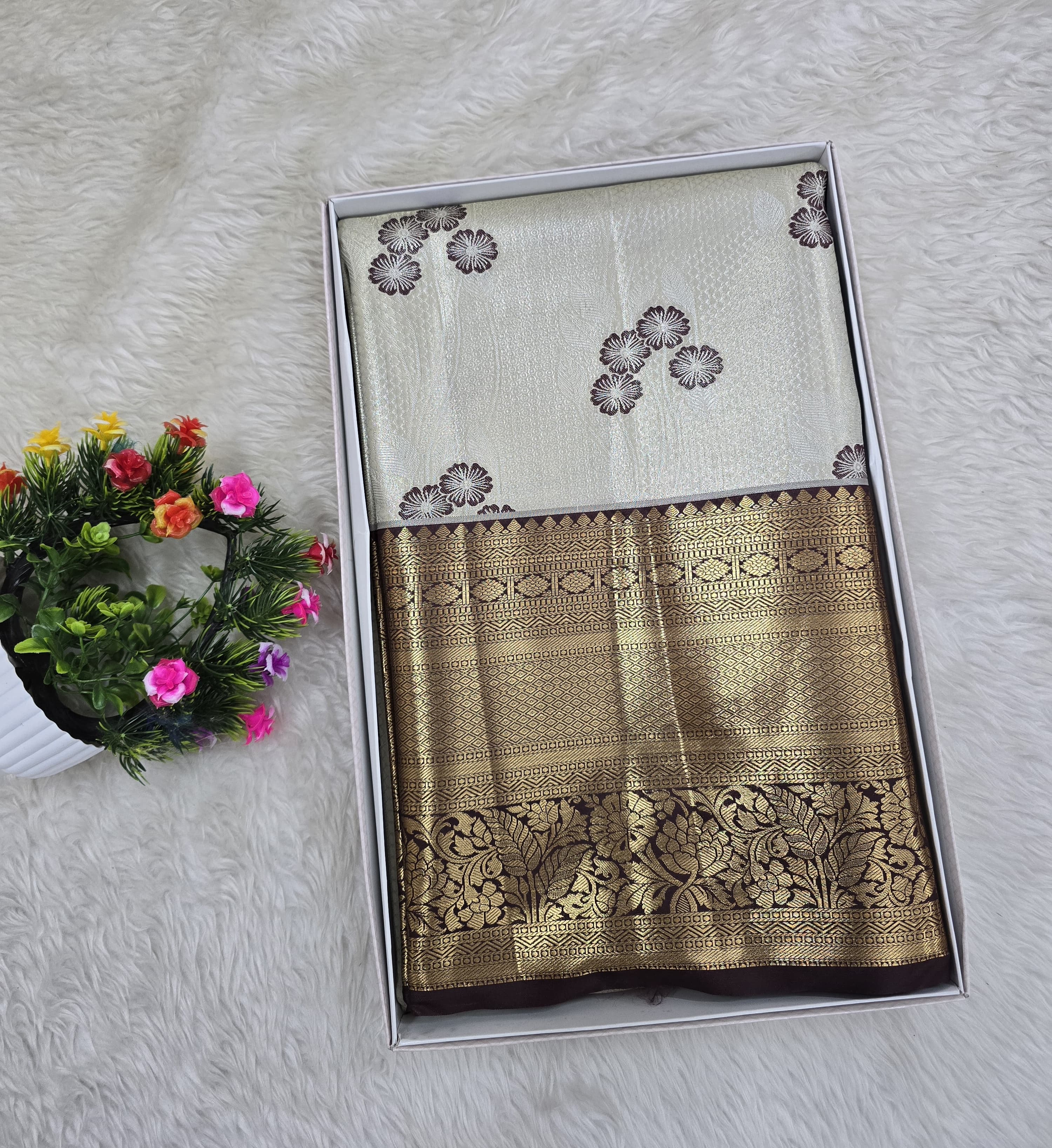 Semi Kanchipattu Tissue Sarees