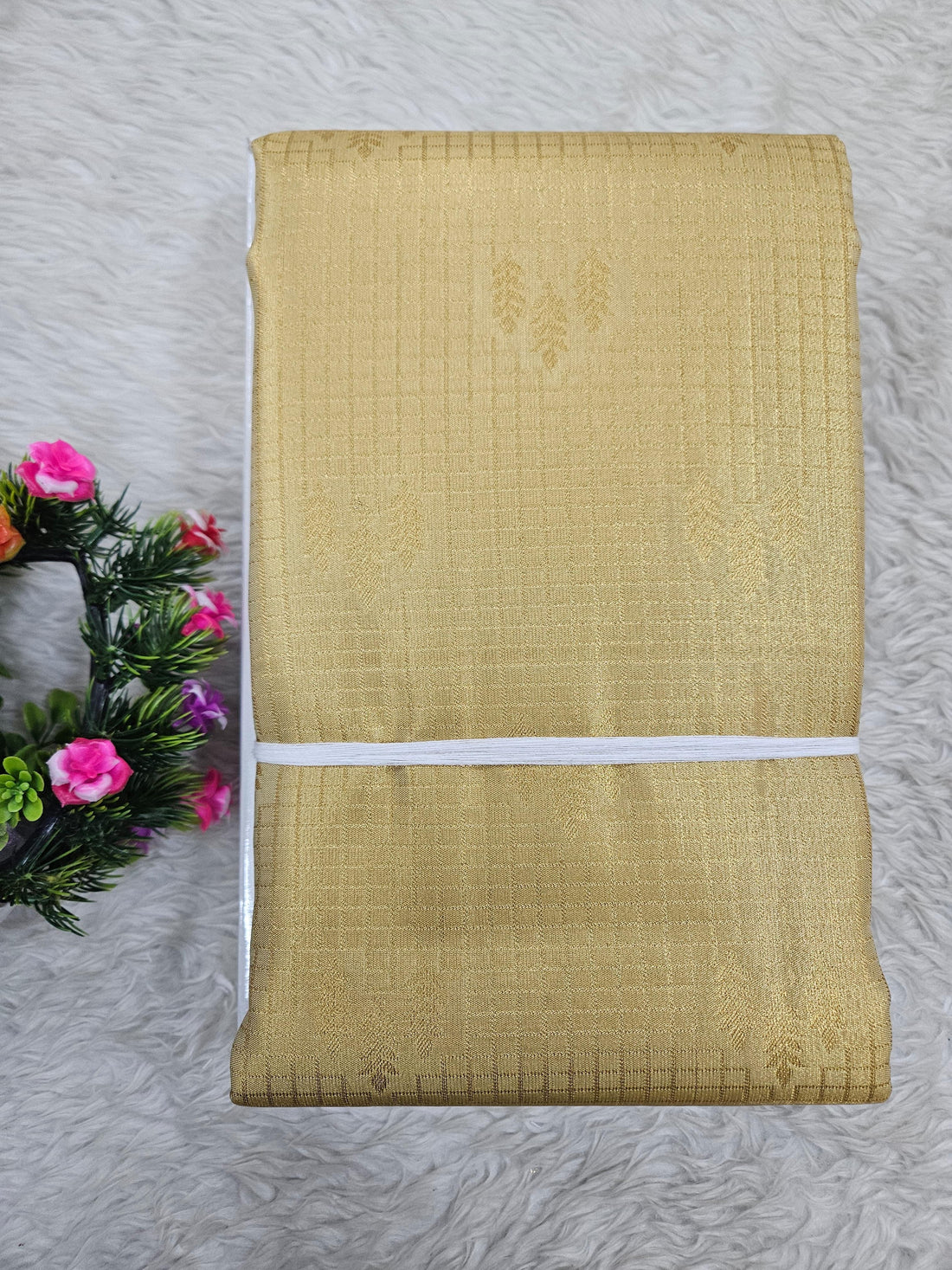 Semi Kanchipattu Tissue Sarees