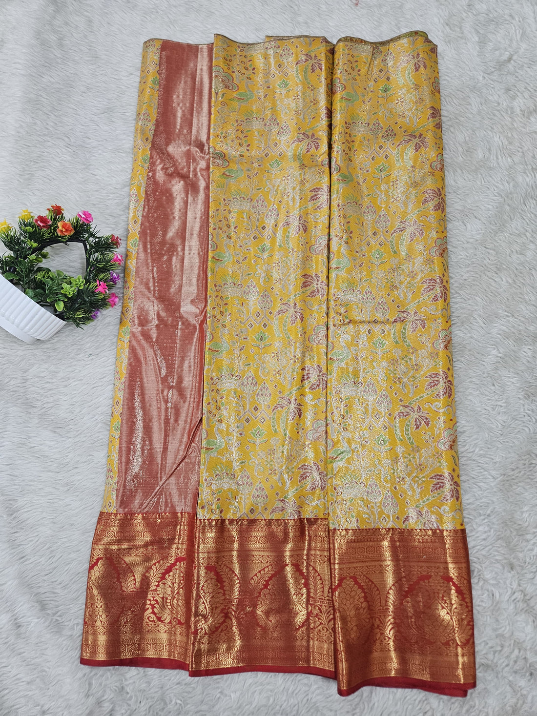 (5–10 Year) Lehenga – Unstitched (Blouse + Material)
