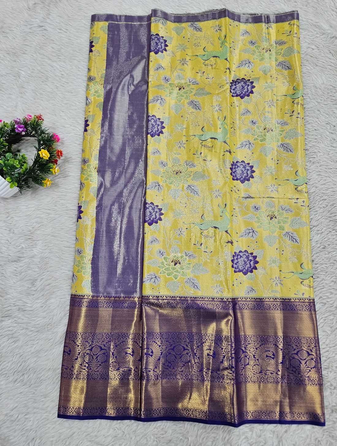 (5–10 Year) Lehenga – Unstitched (Blouse + Material)