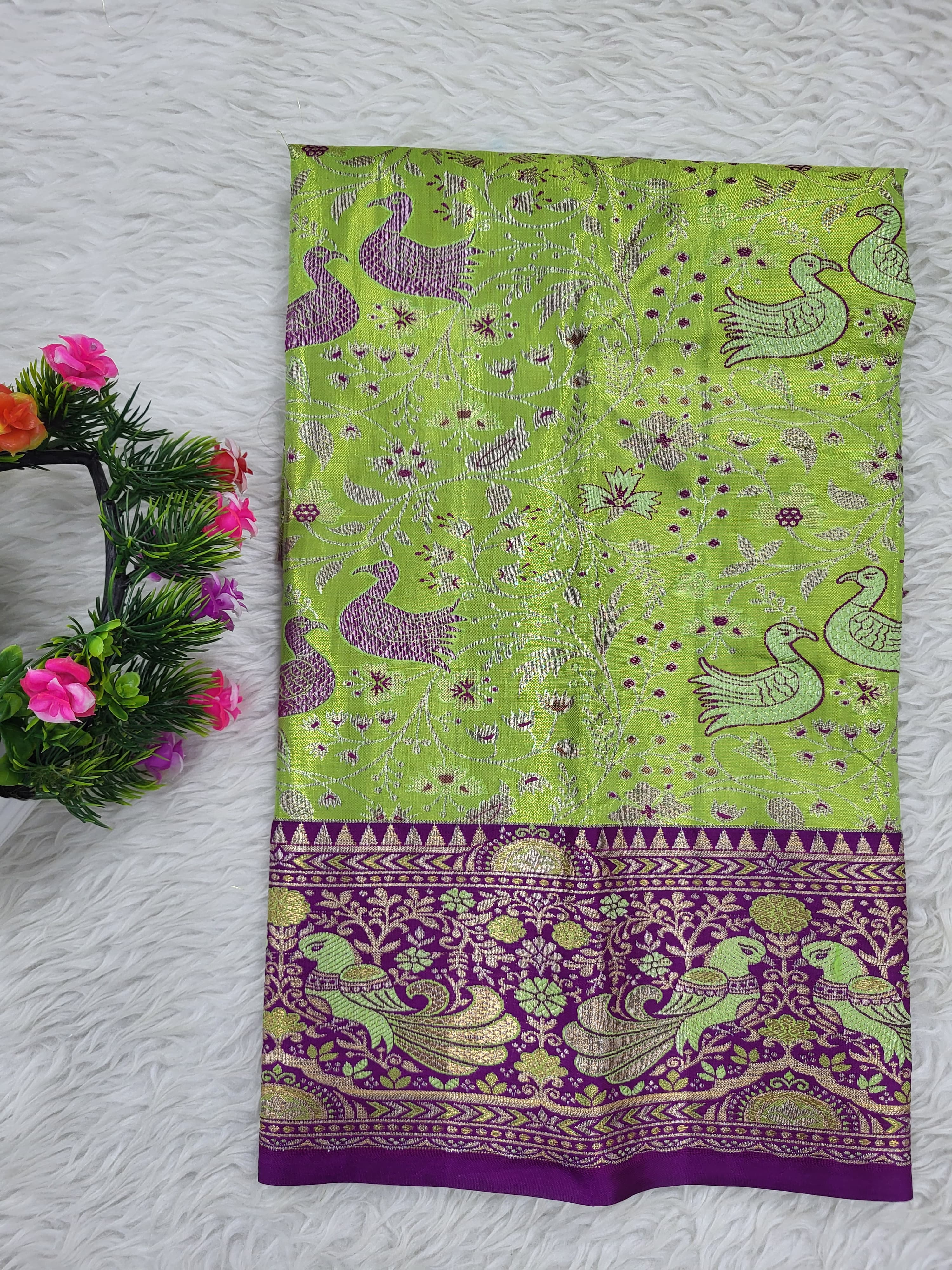 (0–1 Year) Lehenga – Unstitched (Blouse + Material)