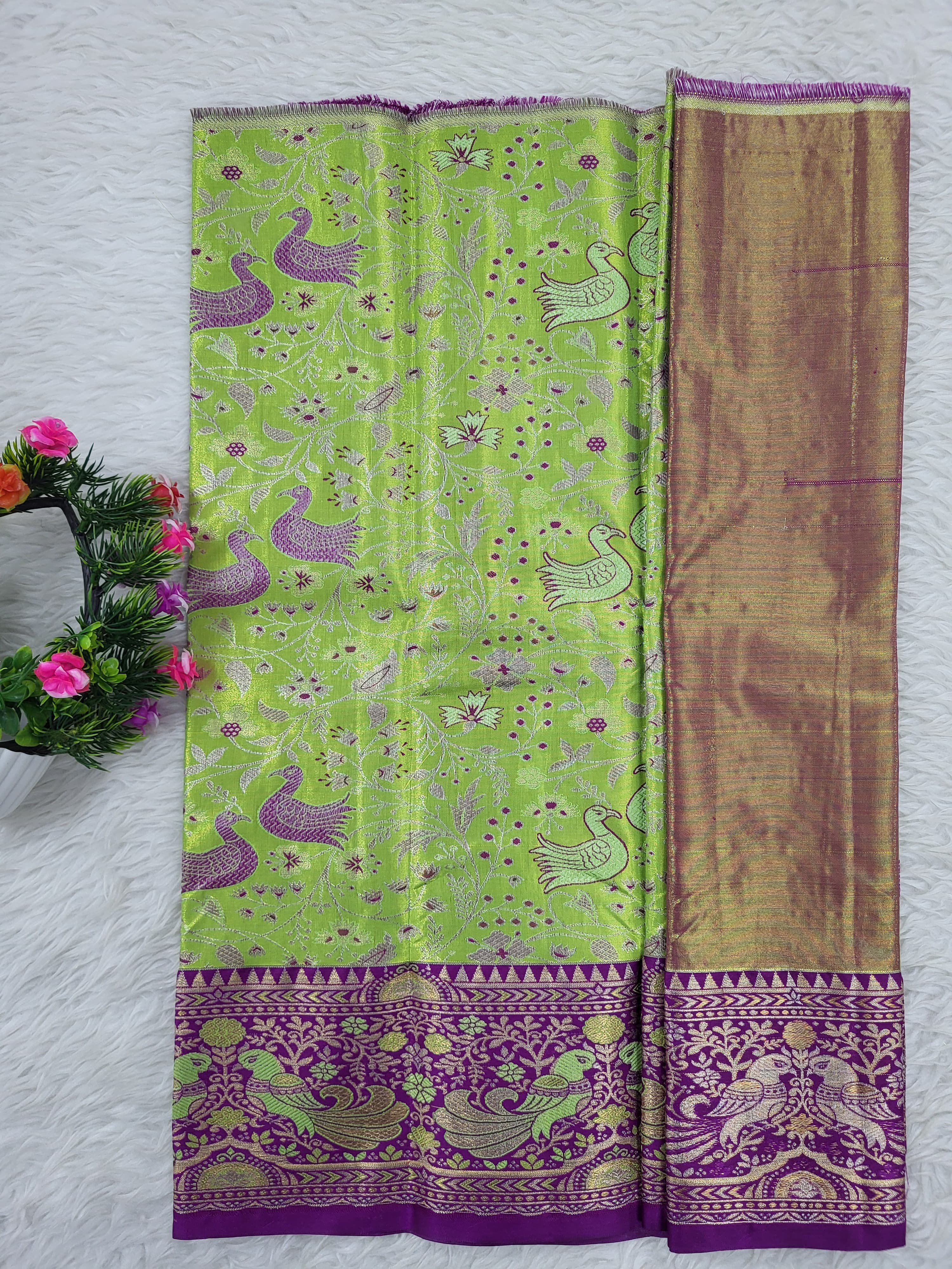 (0–1 Year) Lehenga – Unstitched (Blouse + Material)