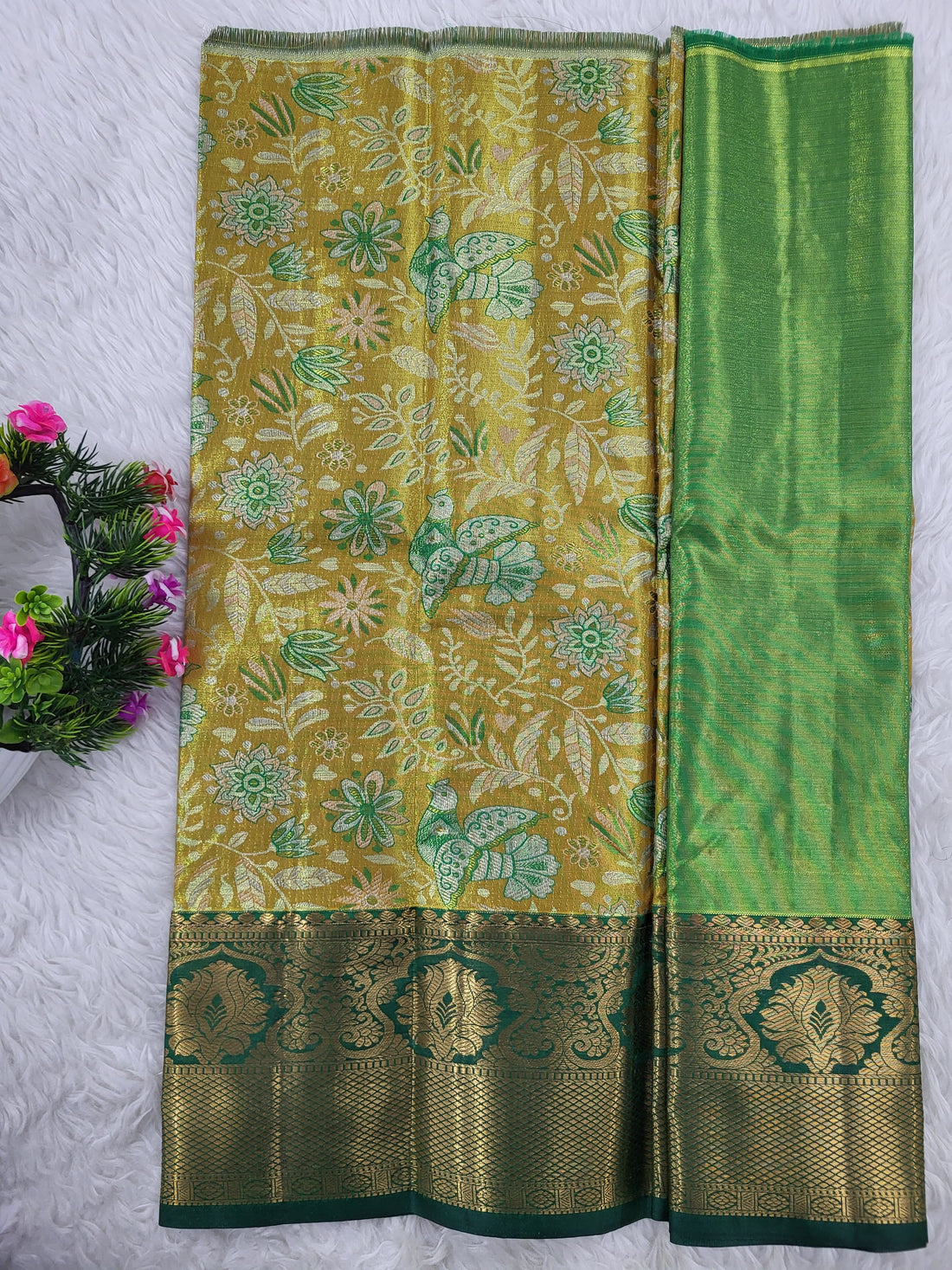 (0–1 Year) Lehenga – Unstitched (Blouse + Material)
