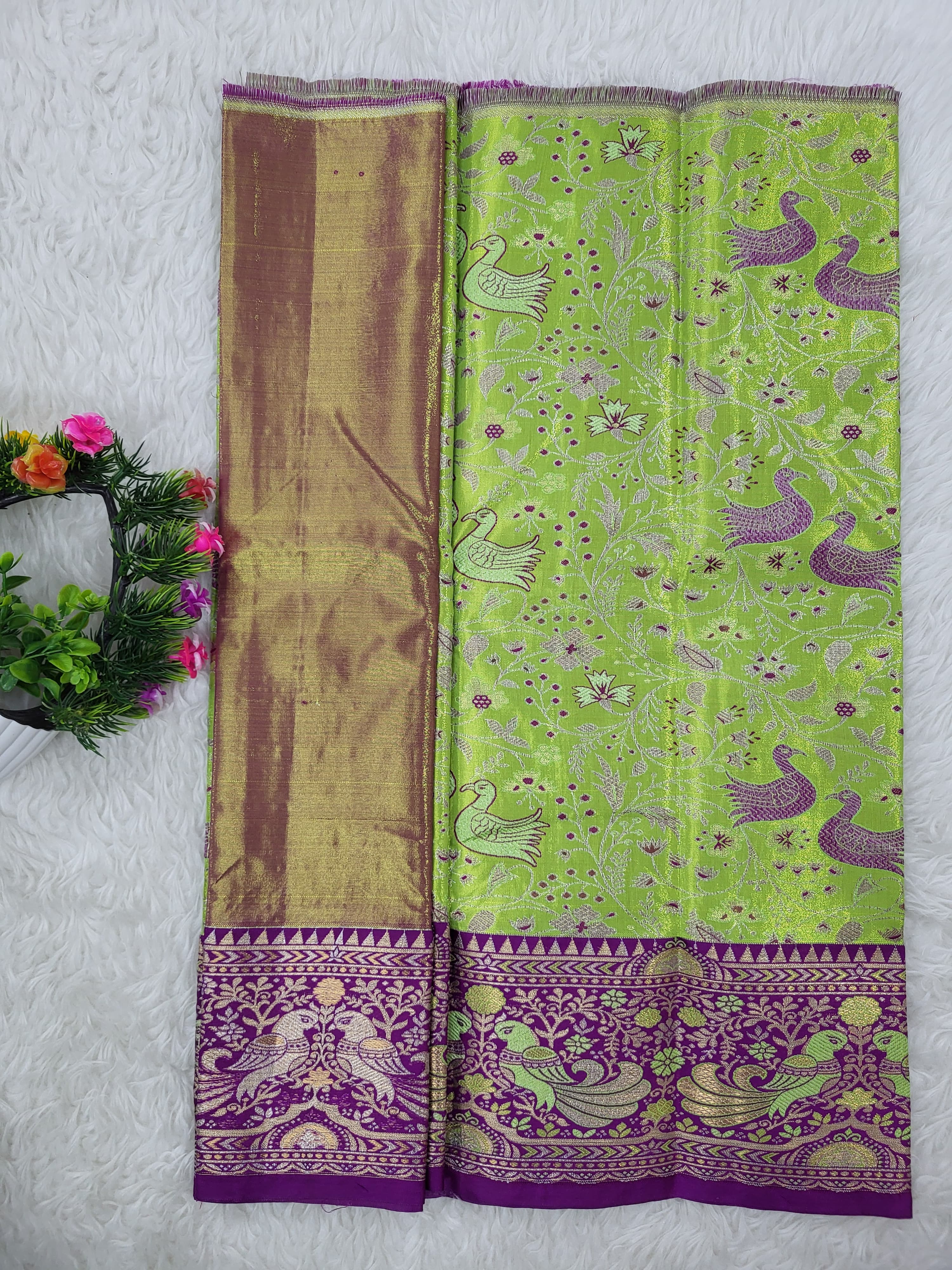 (0–1 Year) Lehenga – Unstitched (Blouse + Material)