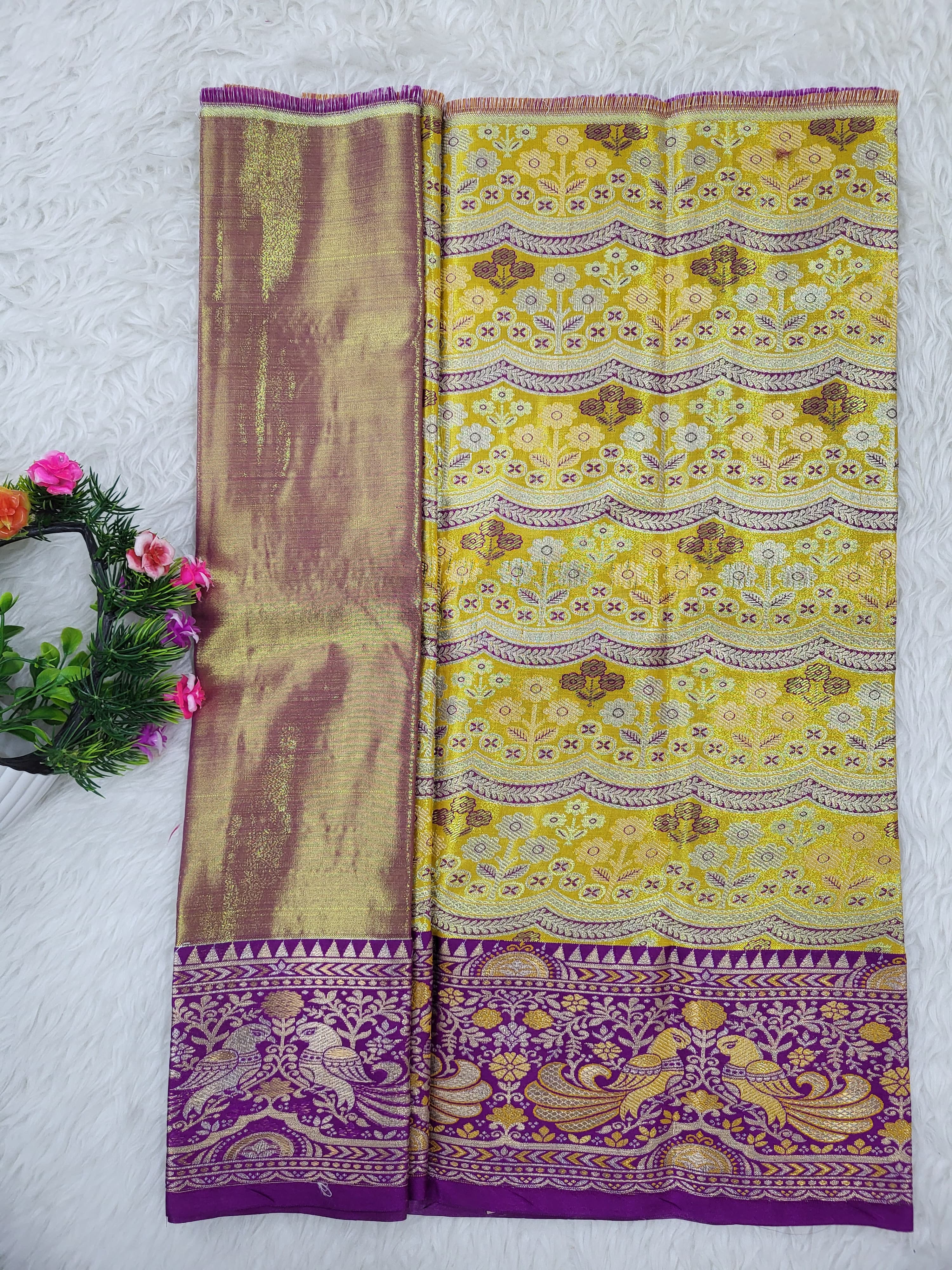 (0–1 Year) Lehenga – Unstitched (Blouse + Material)
