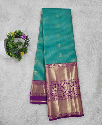 Semi kanchipattu Resham Cheeks Saree