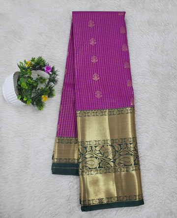 Semi kanchipattu Resham Cheeks Saree