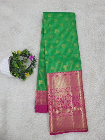 Semi kanchipattu Resham Cheeks Saree