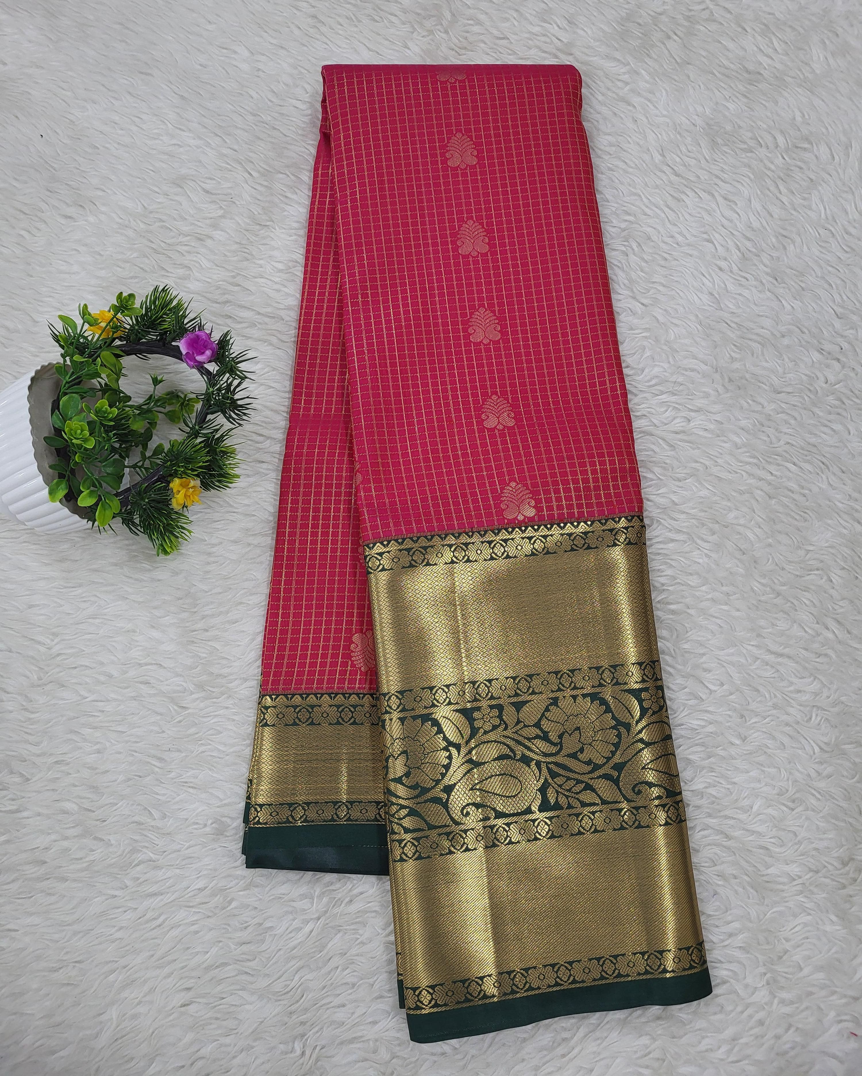Semi kanchipattu Resham Cheeks Saree