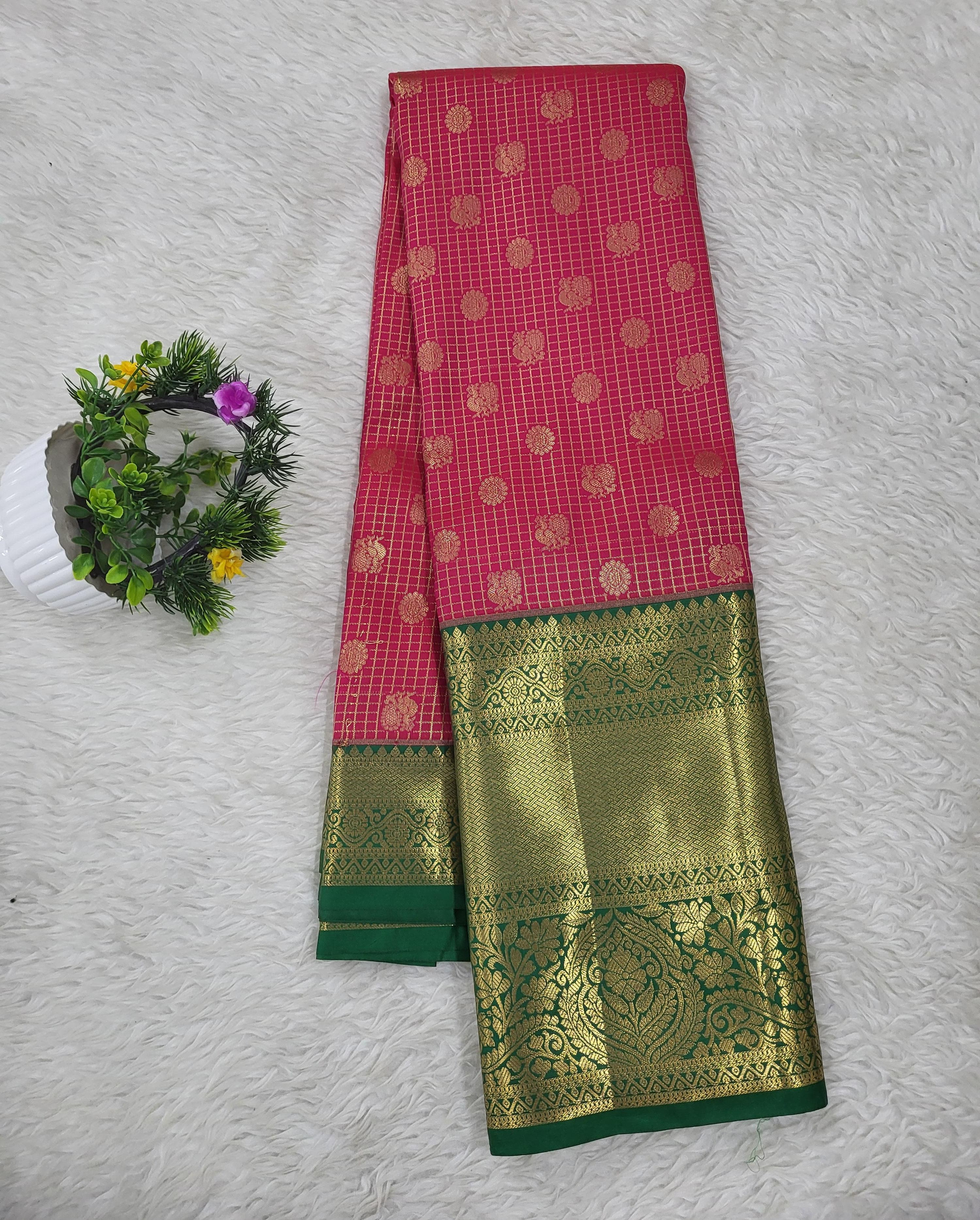 Semi kanchipattu Resham Cheeks Saree