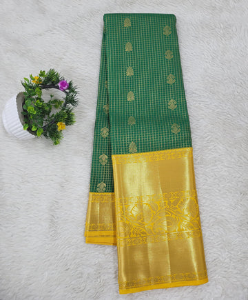 Semi kanchipattu Resham Cheeks Saree