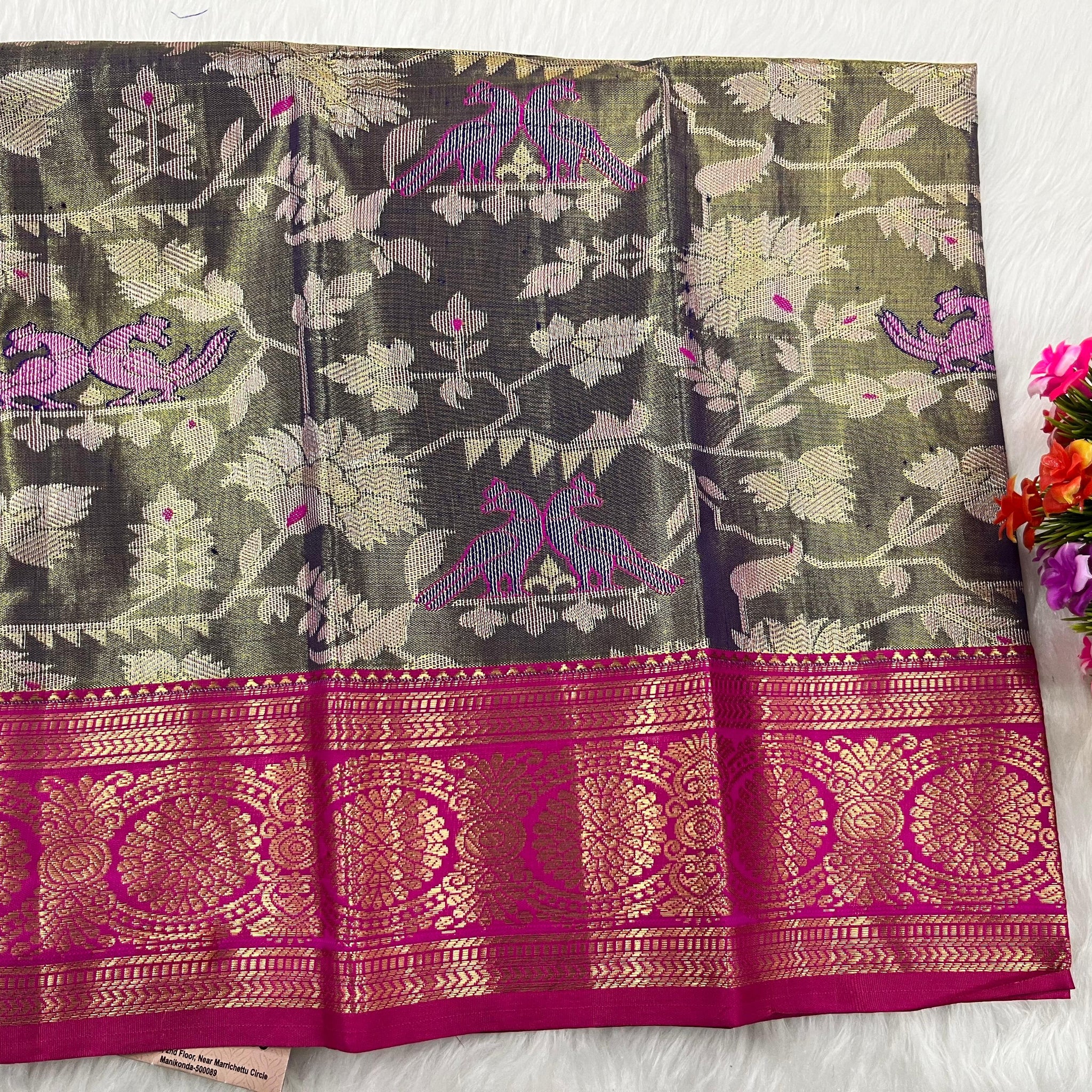 (0–1 Year) Lehenga – Unstitched (Blouse + Material)