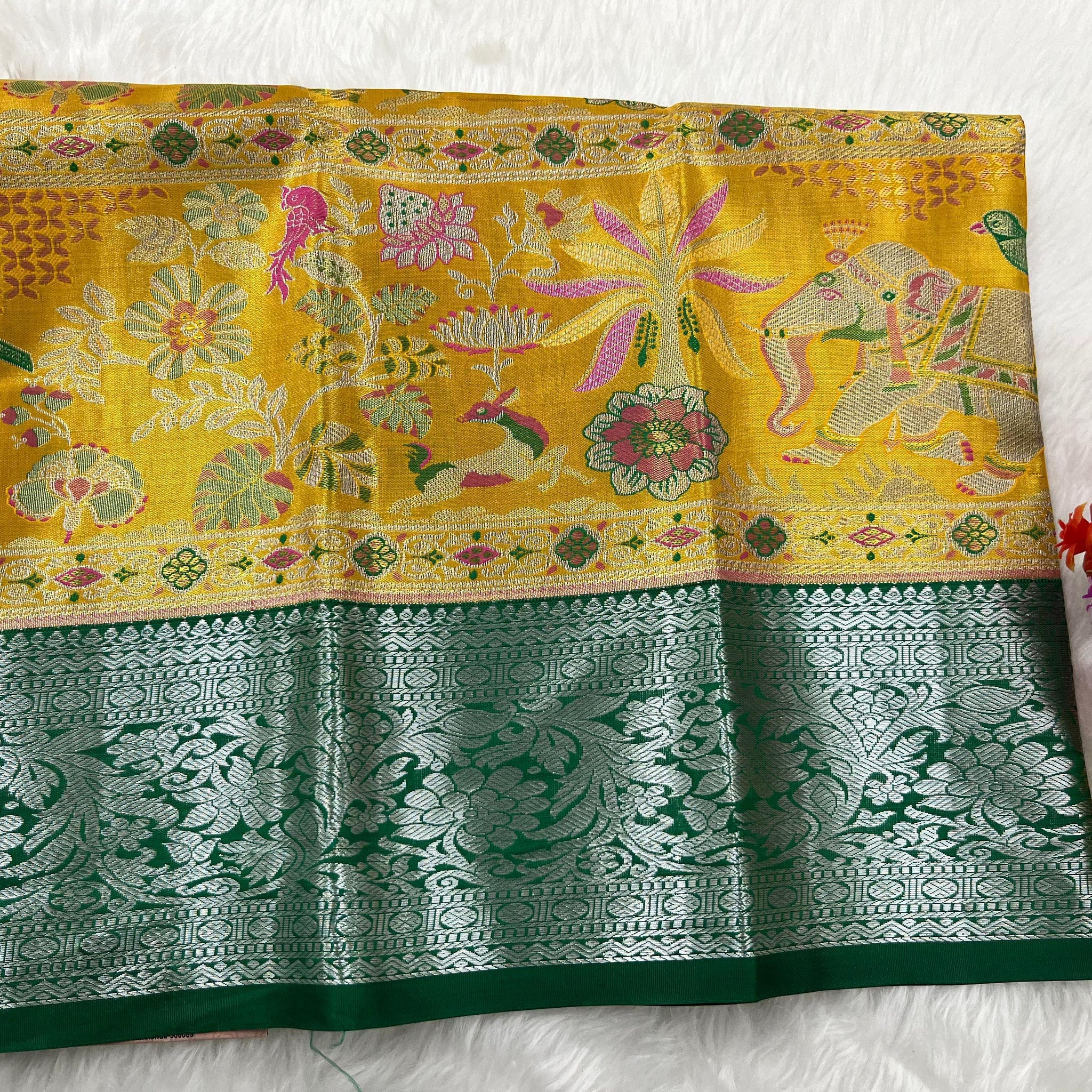 (0–1 Year) Lehenga – Unstitched (Blouse + Material)